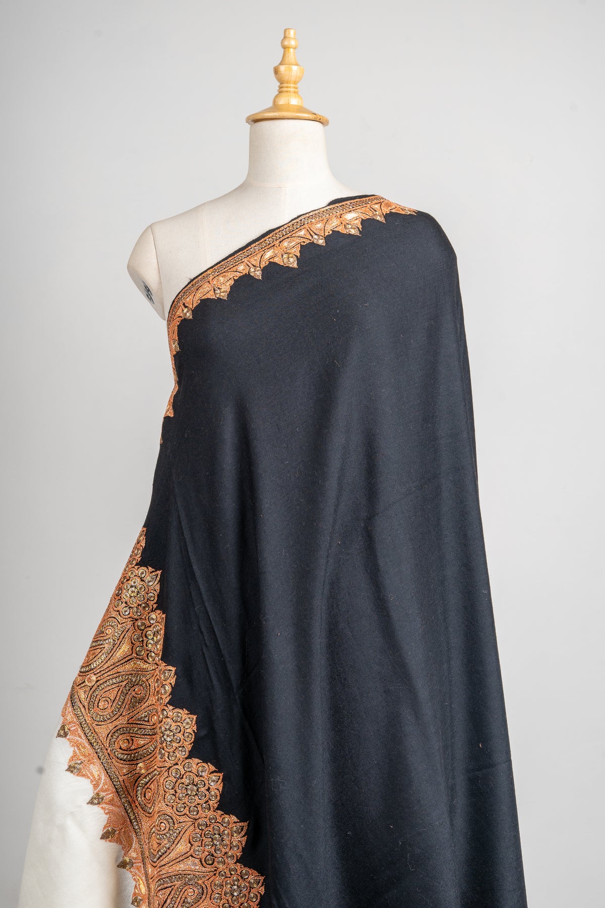 Midnight Elegance Merino Wool Shawl with Tilla Embroidery