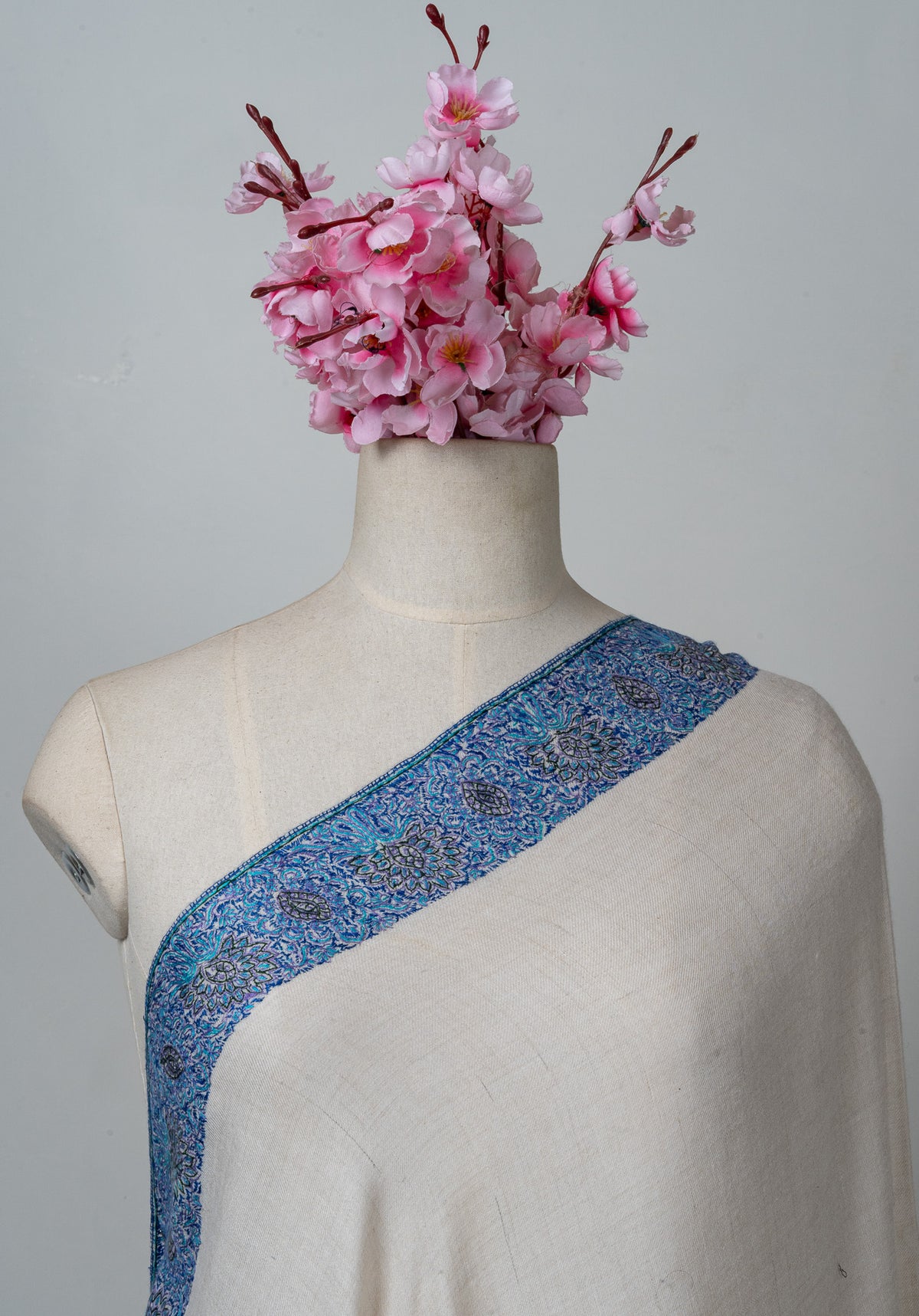 2.5 Yards: Sozni Hand Embroidered Pashmina: Ivory Blue Heritage Border