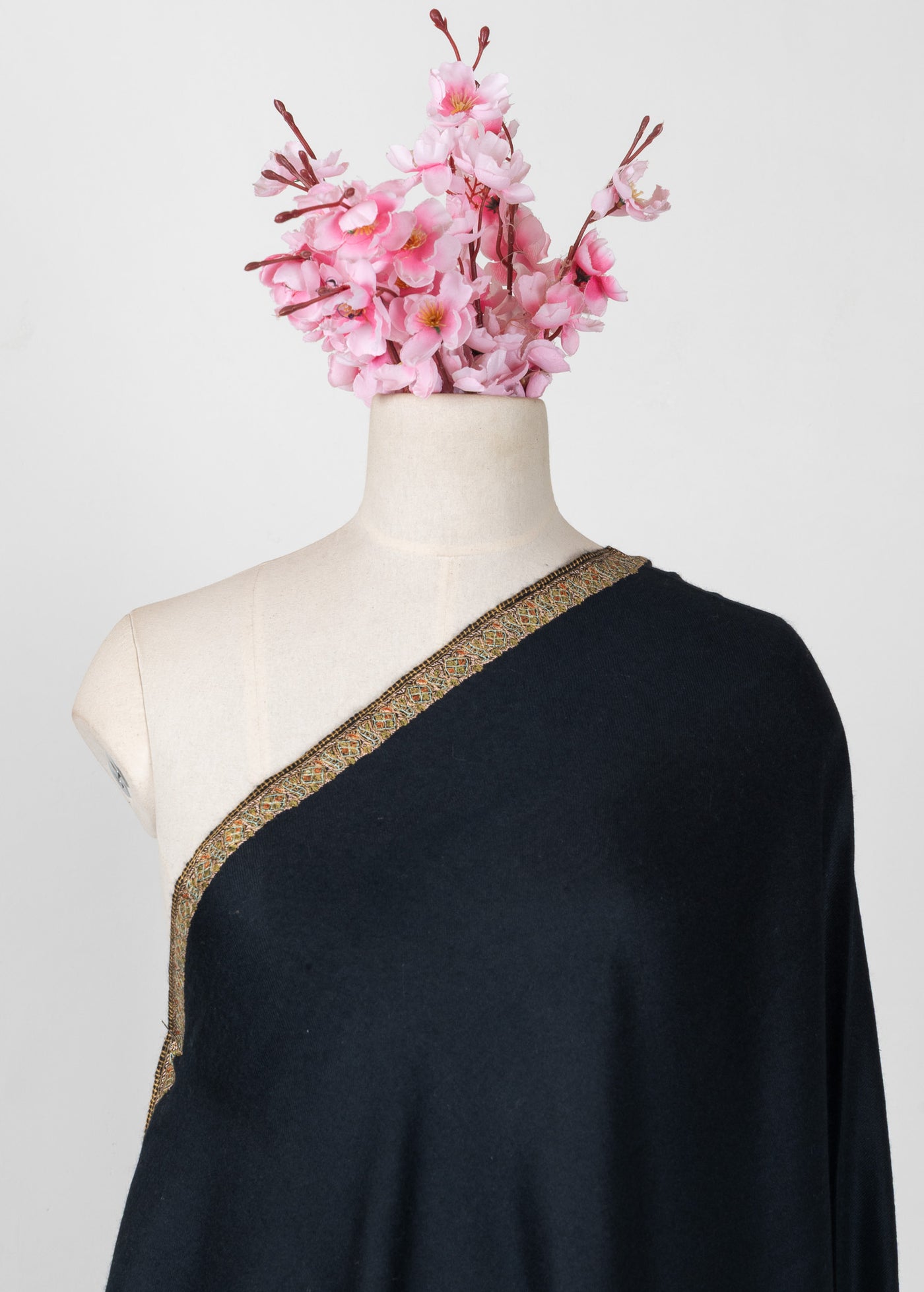 2.5 Yards: Sozni Hand Embroidered Pashmina: Midnight Black Gold Edge Classic
