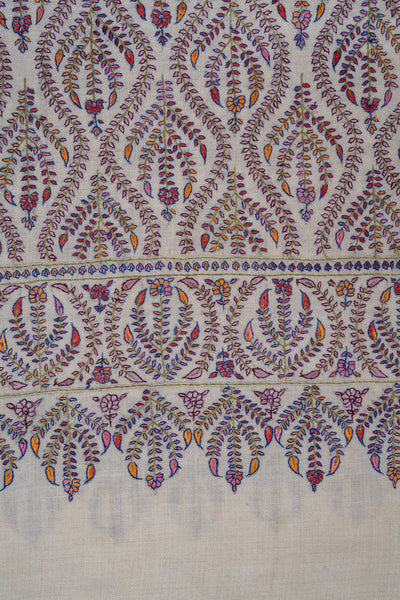 Sozni Hand Embroidered Pashmina: Ivory Flowing Paisley Wave