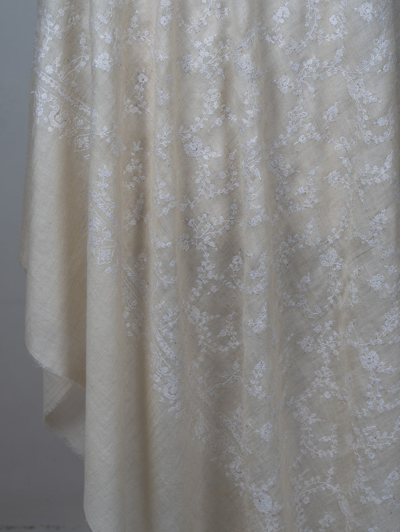 Sozni Hand Embroidered Pashmina: Ivory Whisper All Over Floral