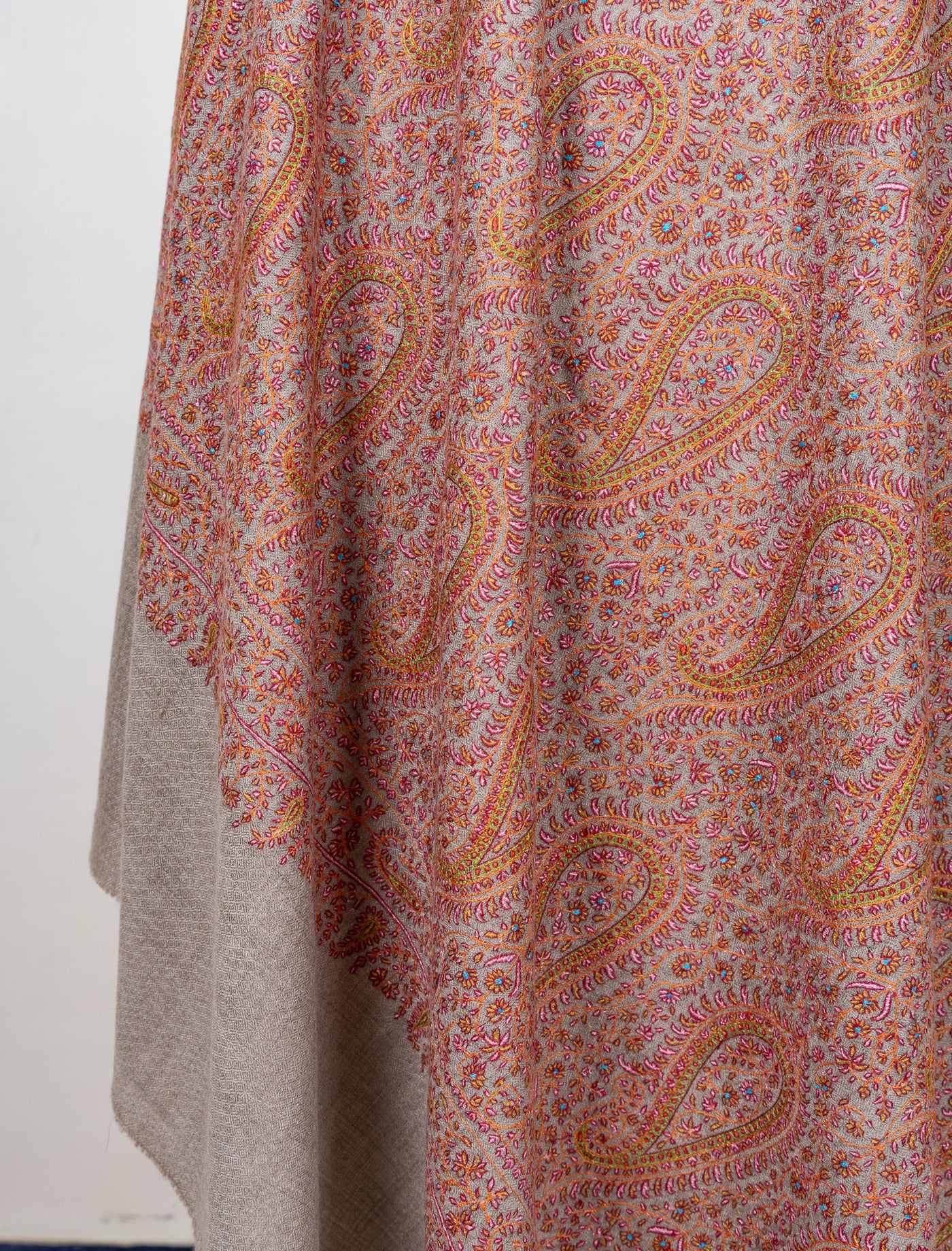 Sozni Hand Embroidered Pashmina: Classic Paisley Rust Harmony