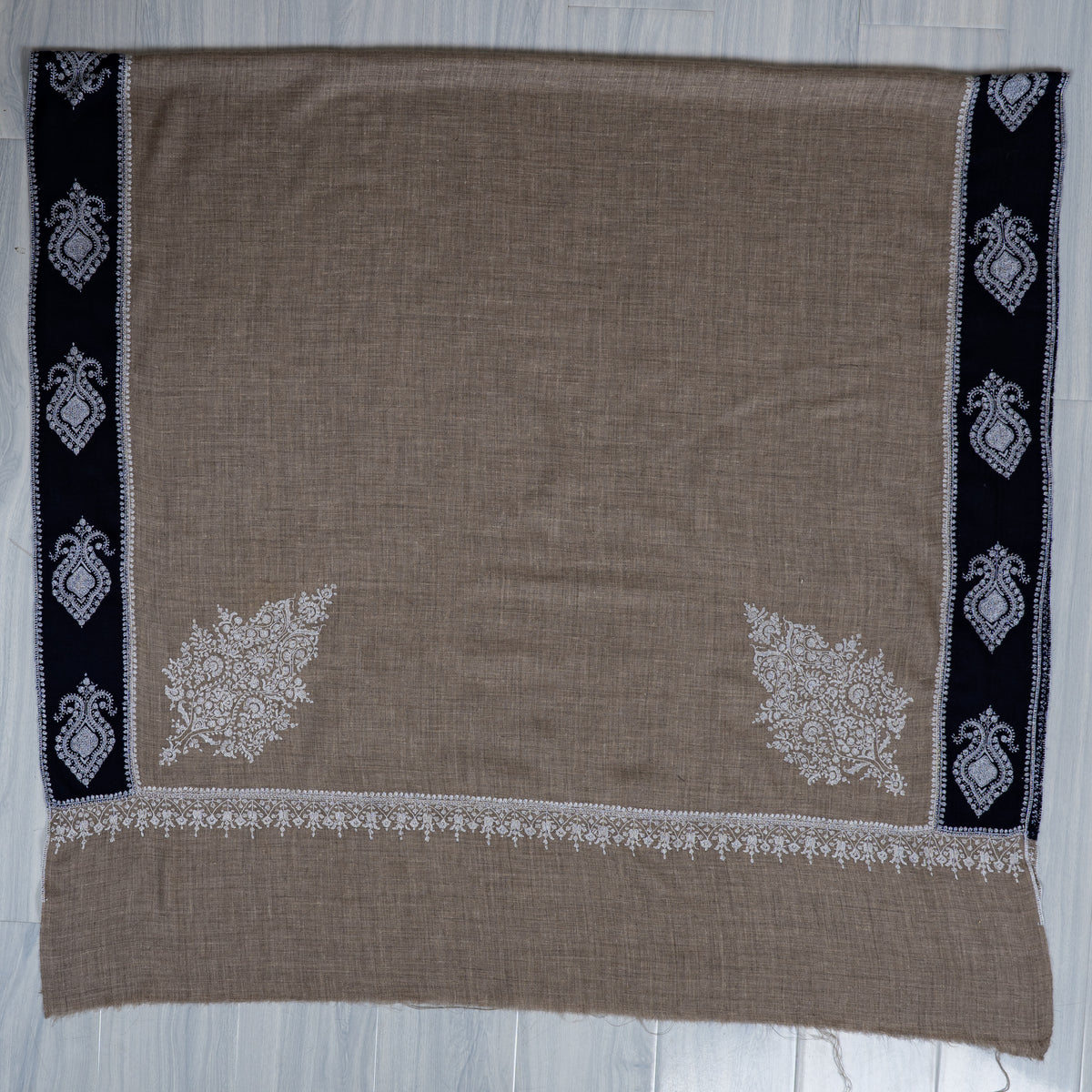 Midnight Contrast: Pure Pashmina Sozni Hand Embroidered Shawl