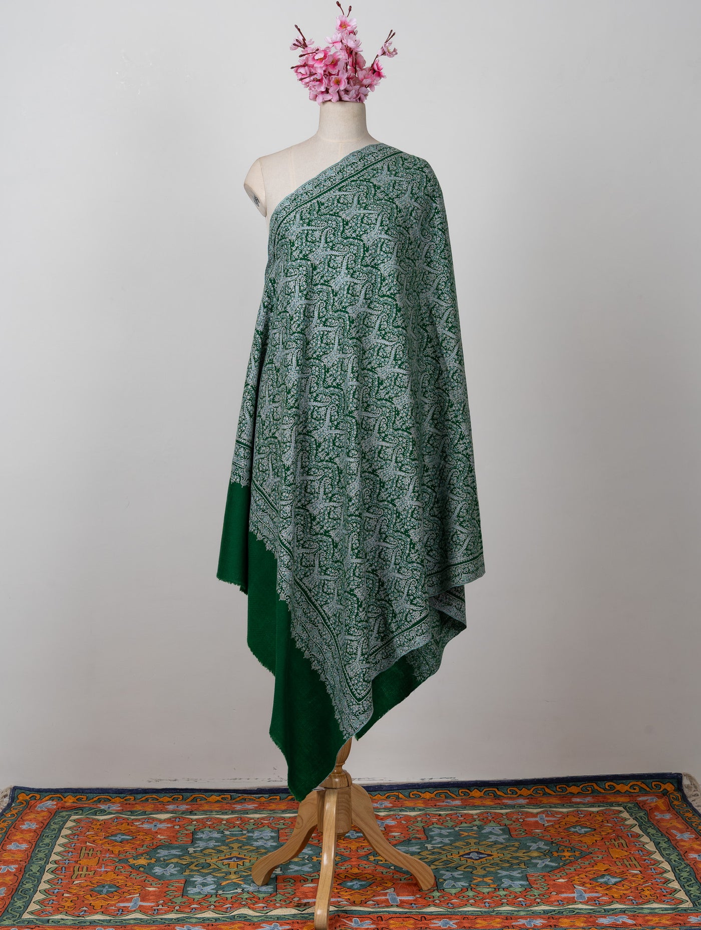 Sozni Hand Embroidered Pashmina: Emerald Green Classic All Over Pattern