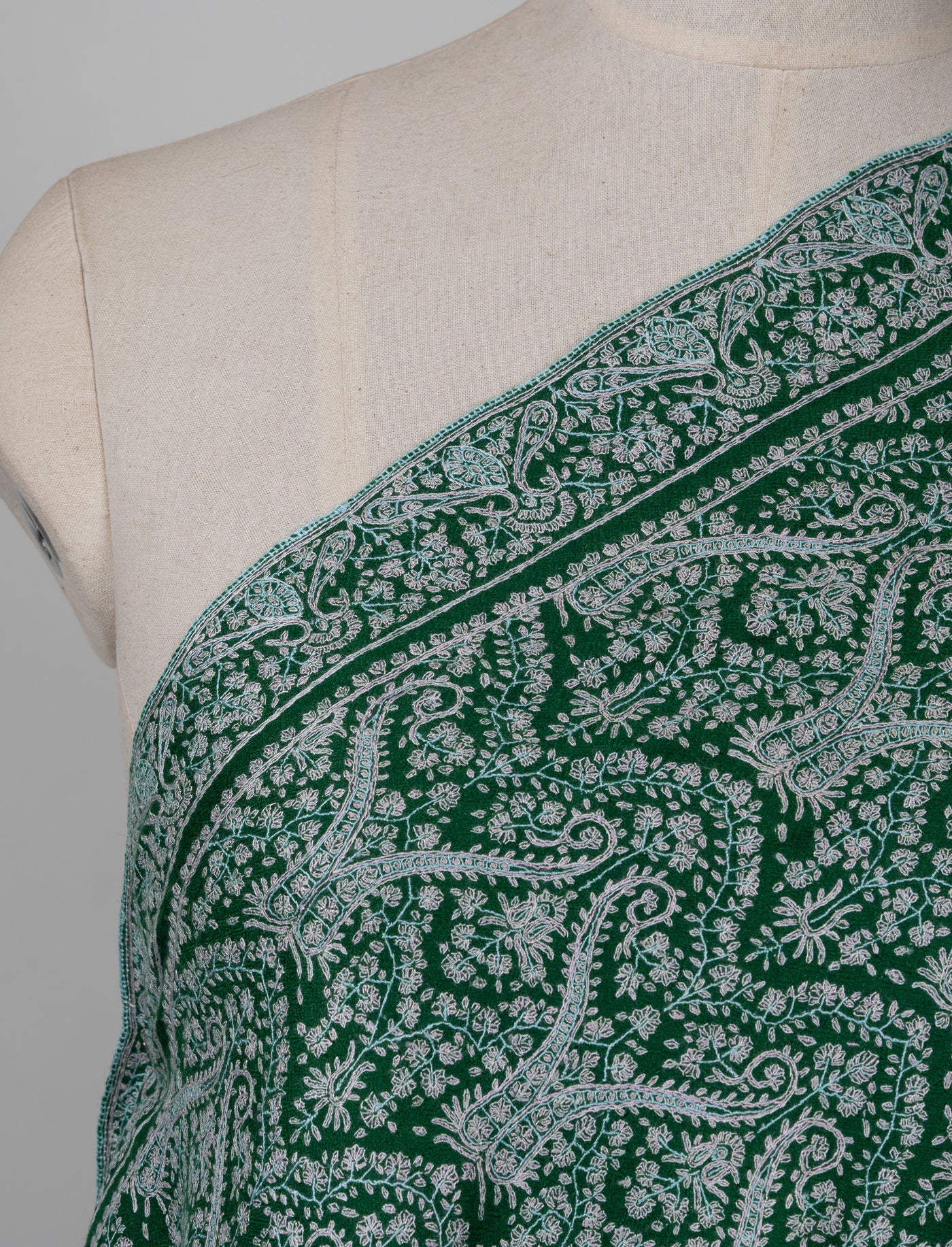 Sozni Hand Embroidered Pashmina: Emerald Green Classic All Over Pattern
