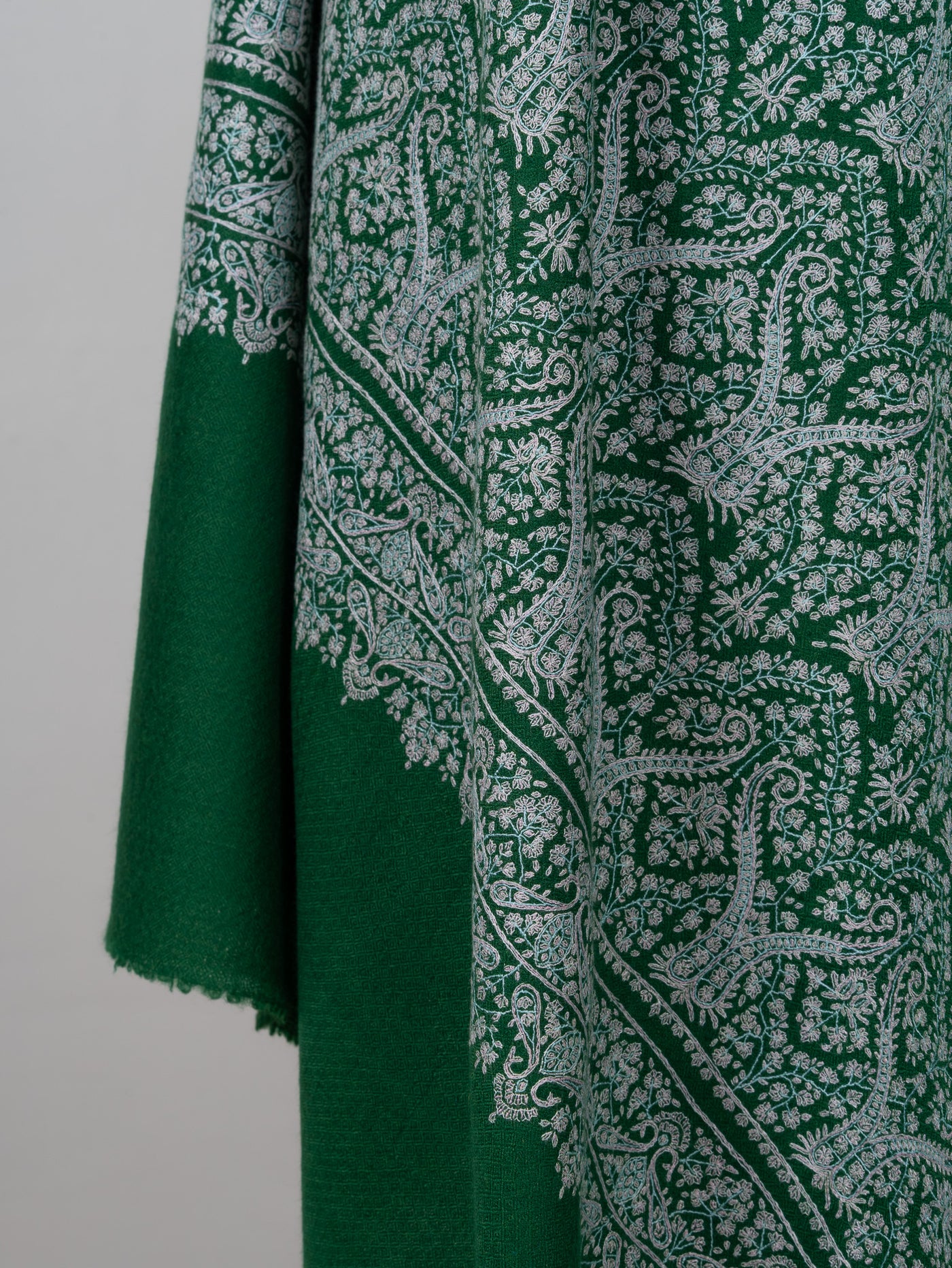 Sozni Hand Embroidered Pashmina: Emerald Green Classic All Over Pattern