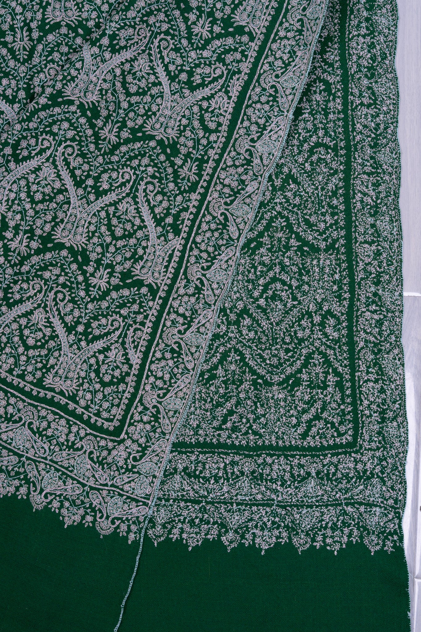 Sozni Hand Embroidered Pashmina: Emerald Green Classic All Over Pattern
