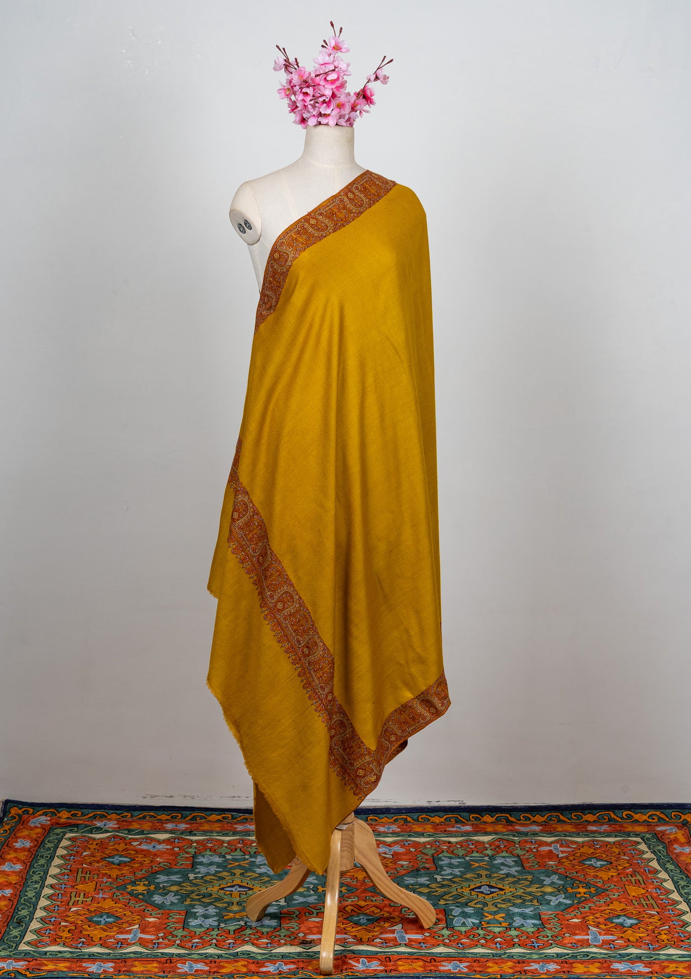 Saffron Sozni Élan — Pure Pashmina Shawl