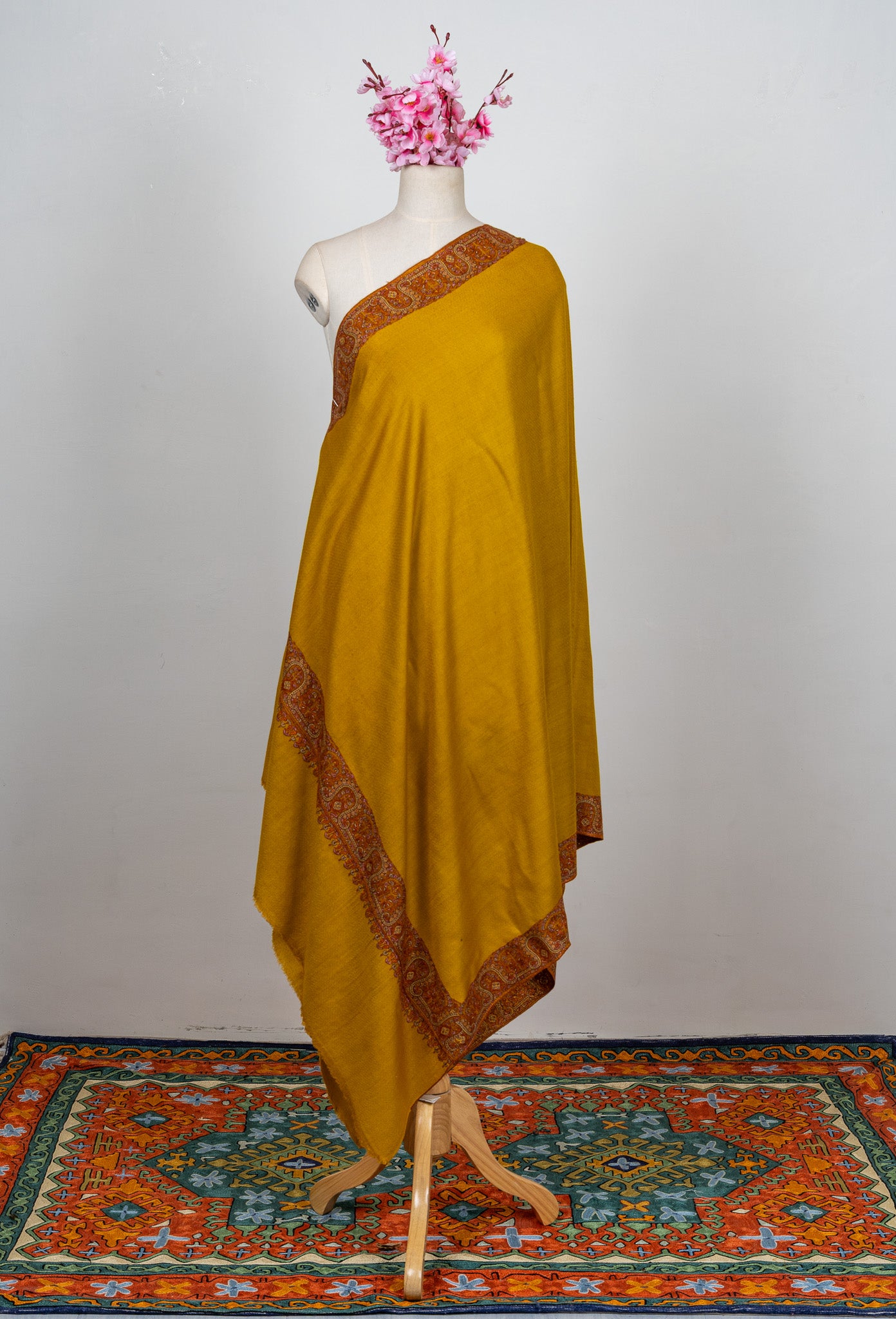 Saffron Sozni Élan — Pure Pashmina Shawl