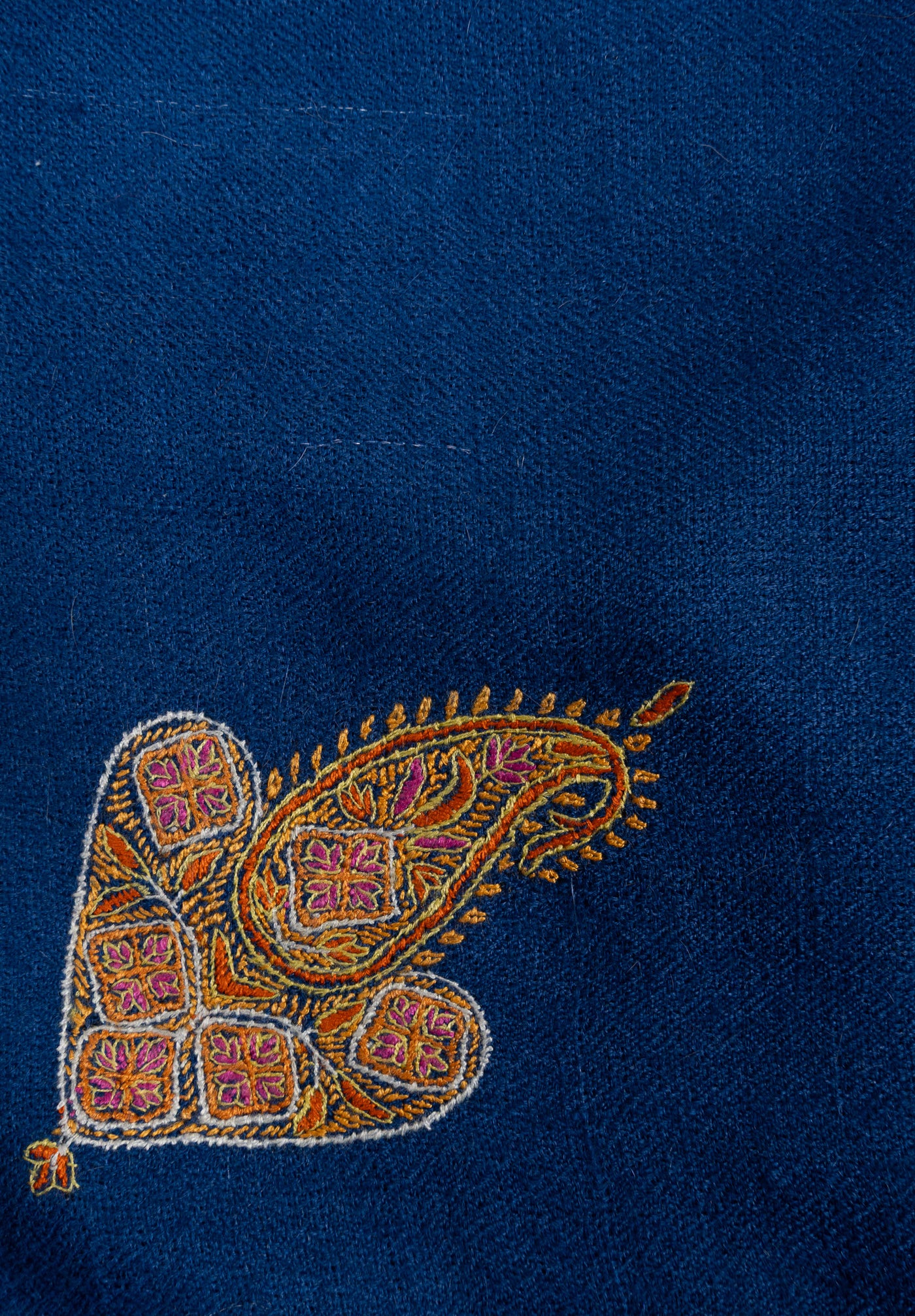 Feroza Sozni drape— Pure Pashmina Shawl