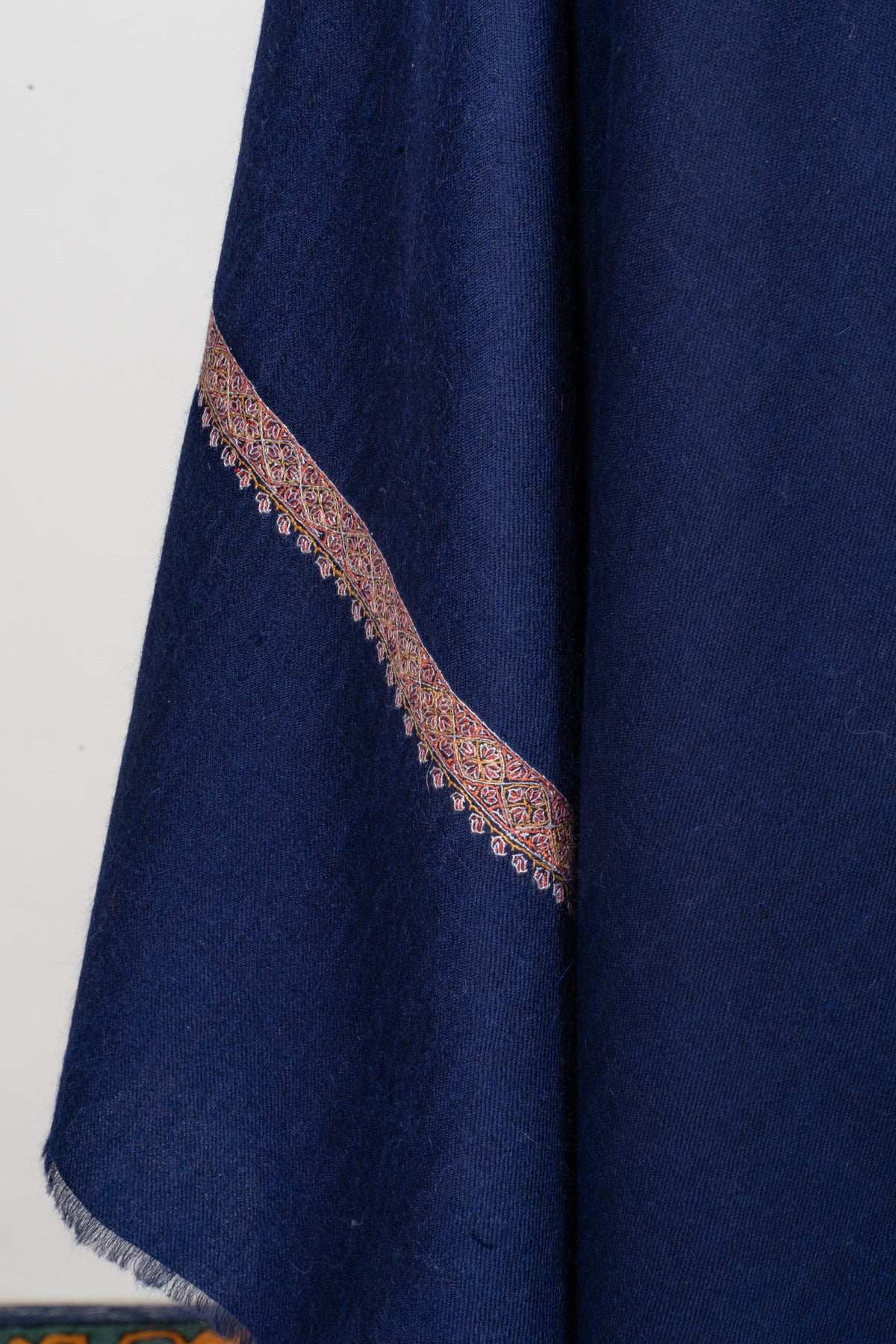 Midnight Sapphire Minimal Grace: Pure Pashmina Sozni Hand Embroidered 2.5 Yards Shawl