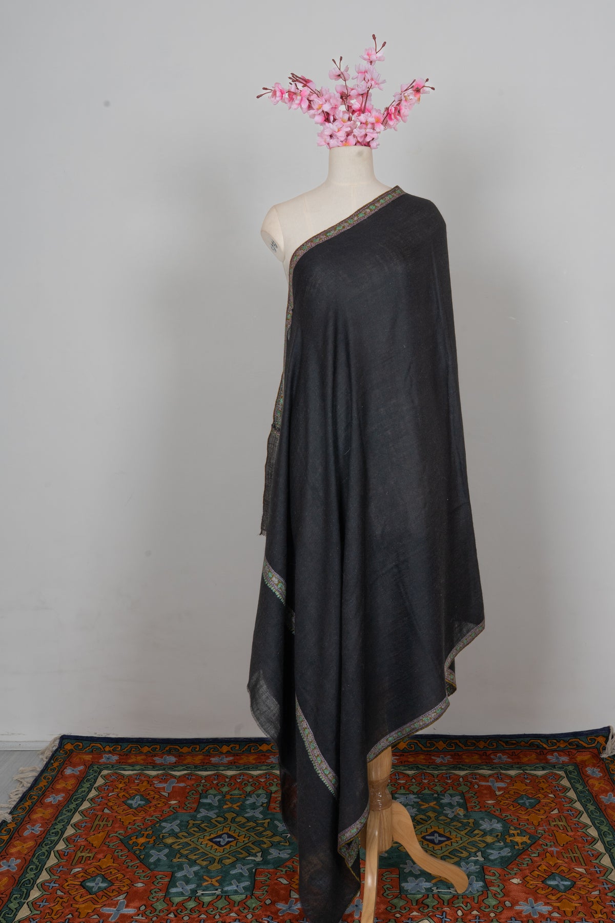 Noir Border Classic: Pure Pashmina Sozni Hand Embroidered 2.5 Yards Shawl