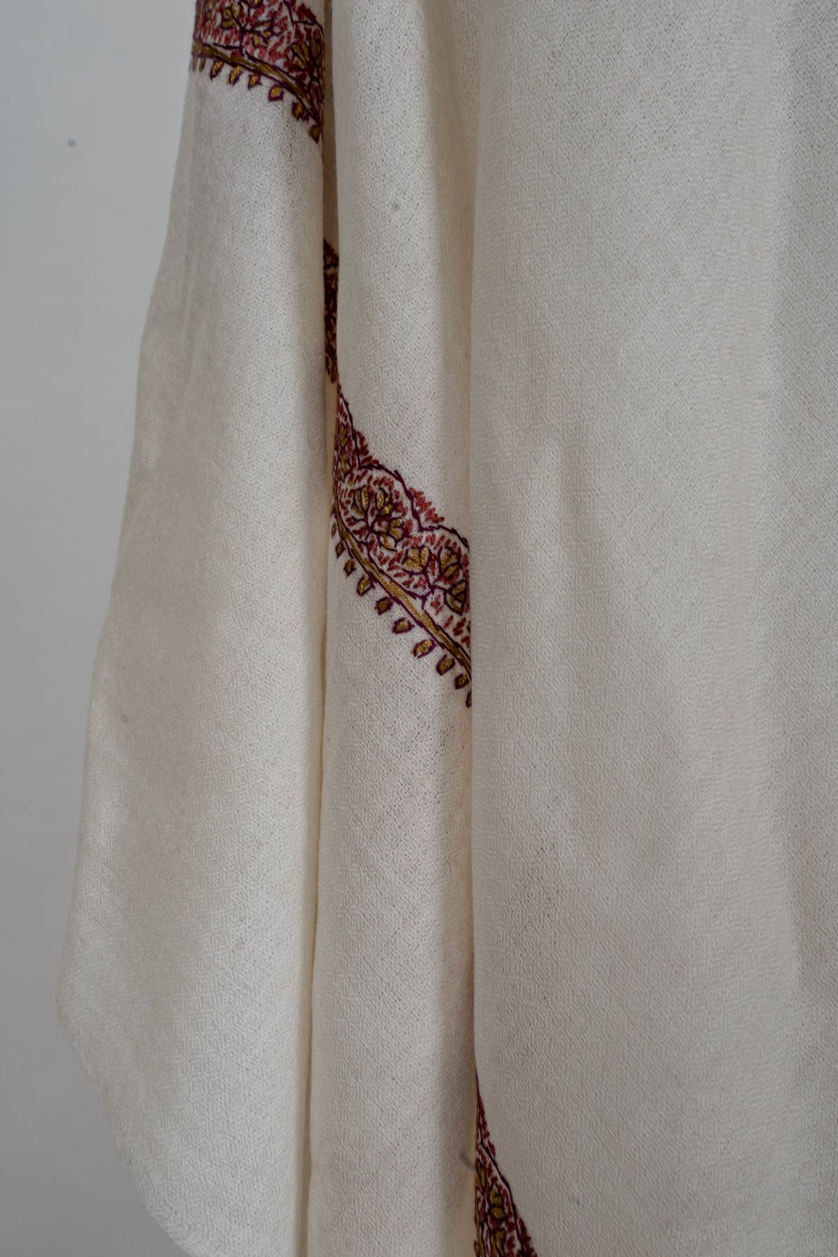 Ivory Minimal Border Grace: Merino Wool Hand Embroidered 2.5 Yards Shawl