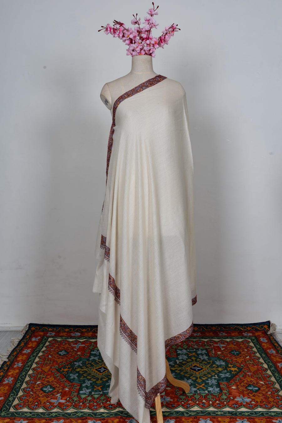 Ivory Heritage Border Grace: Merino Wool Hand Embroidered 2.5 Yards Shawl