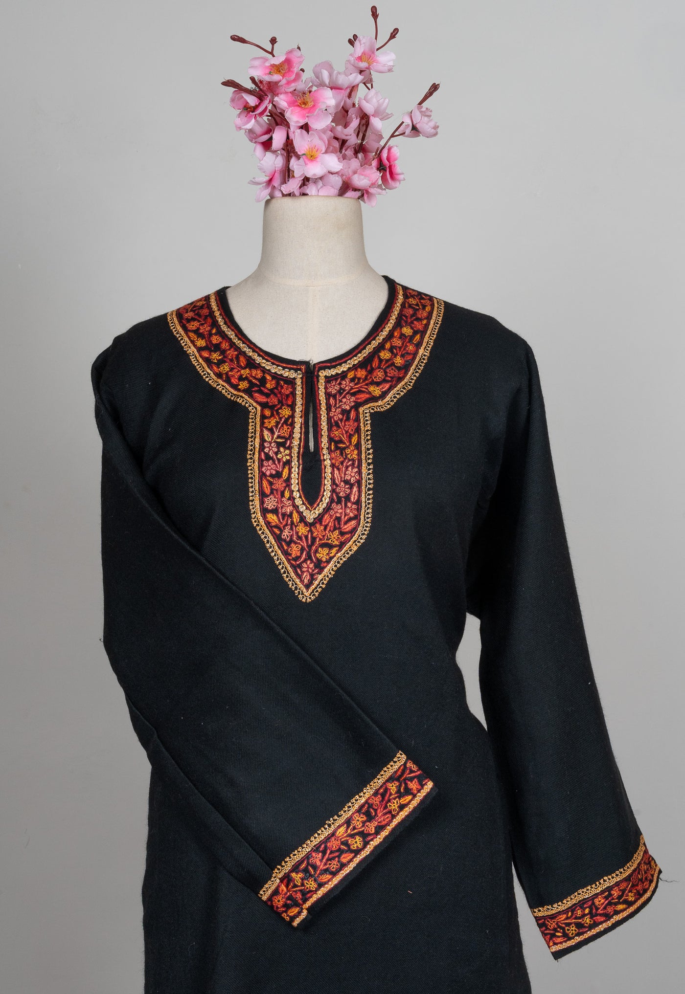 Midnight Border Sozni Hand Embroidered Pheran