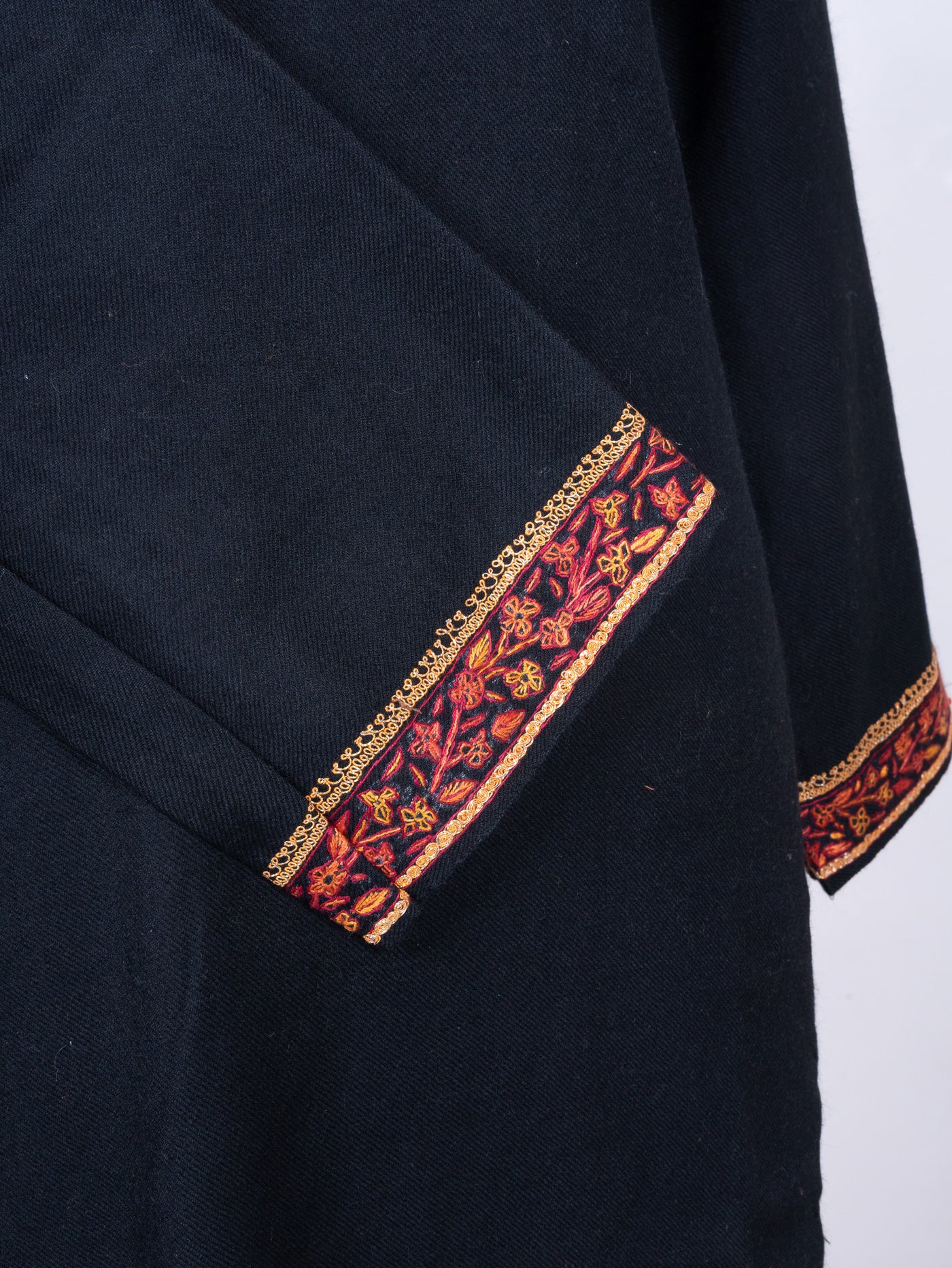 Midnight Border Sozni Hand Embroidered Pheran