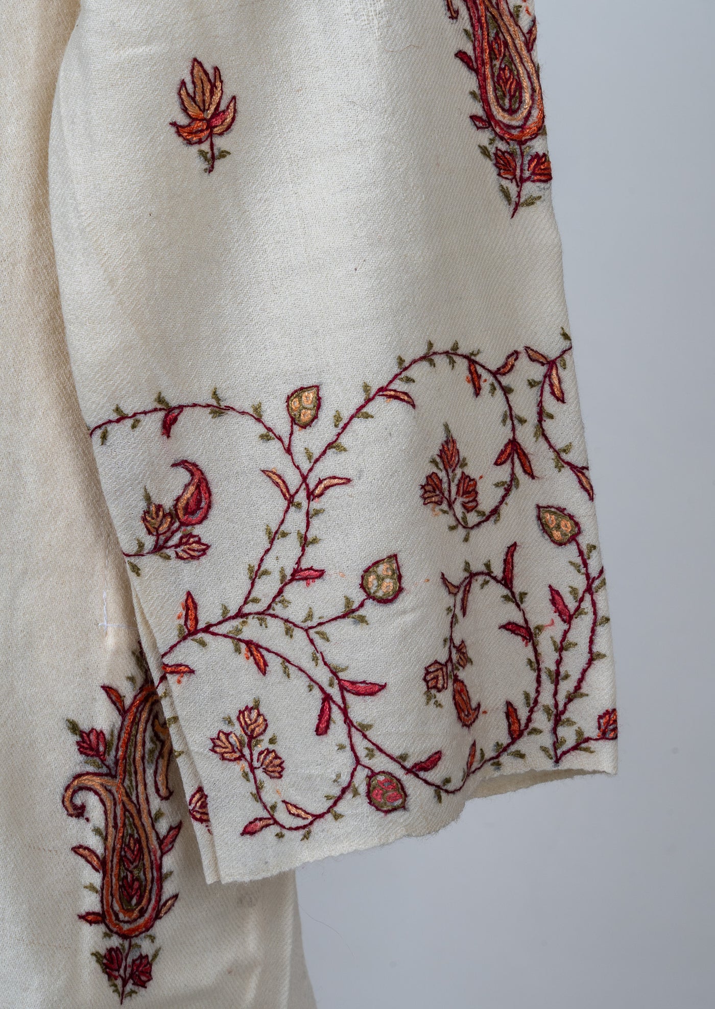 Ivory Vine Sozni Hand Embroidered Pheran