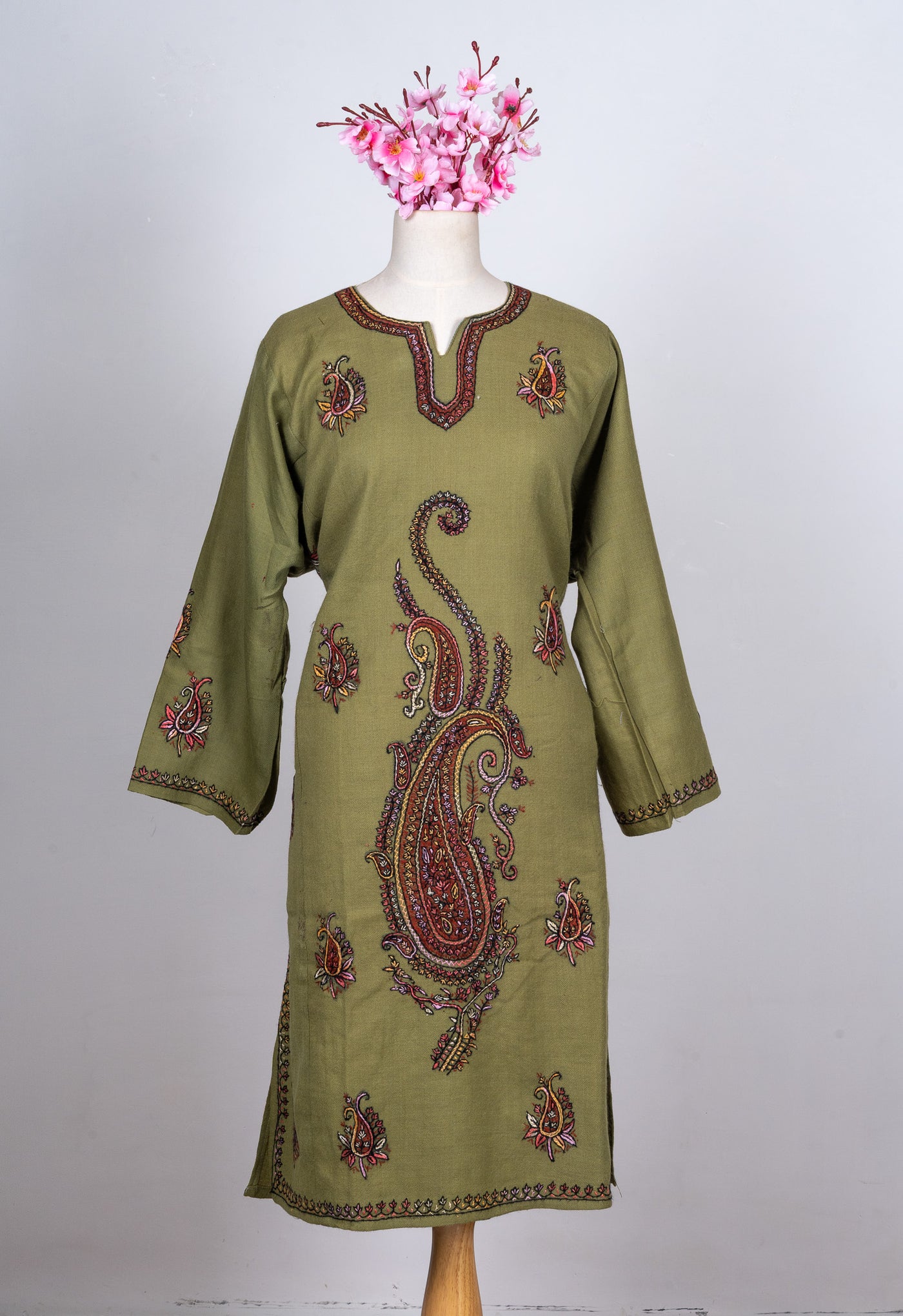 Olive Paisley Sozni Hand Embroidered Pheran