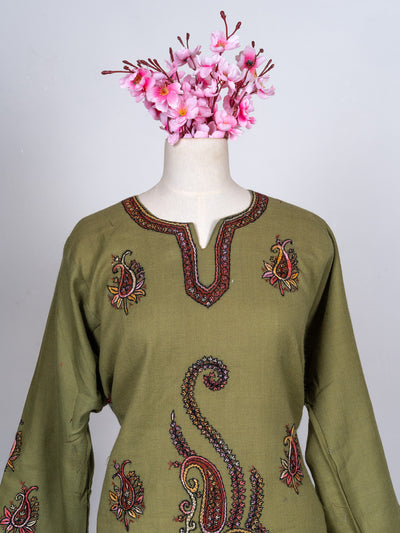 Olive Paisley Sozni Hand Embroidered Pheran