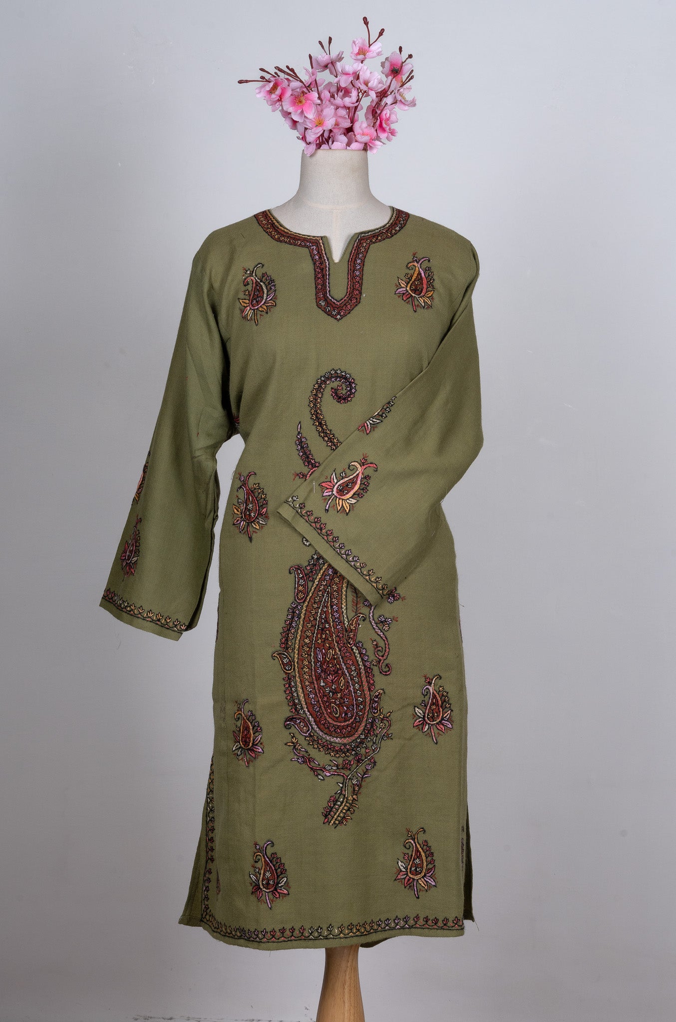 Olive Paisley Sozni Hand Embroidered Pheran