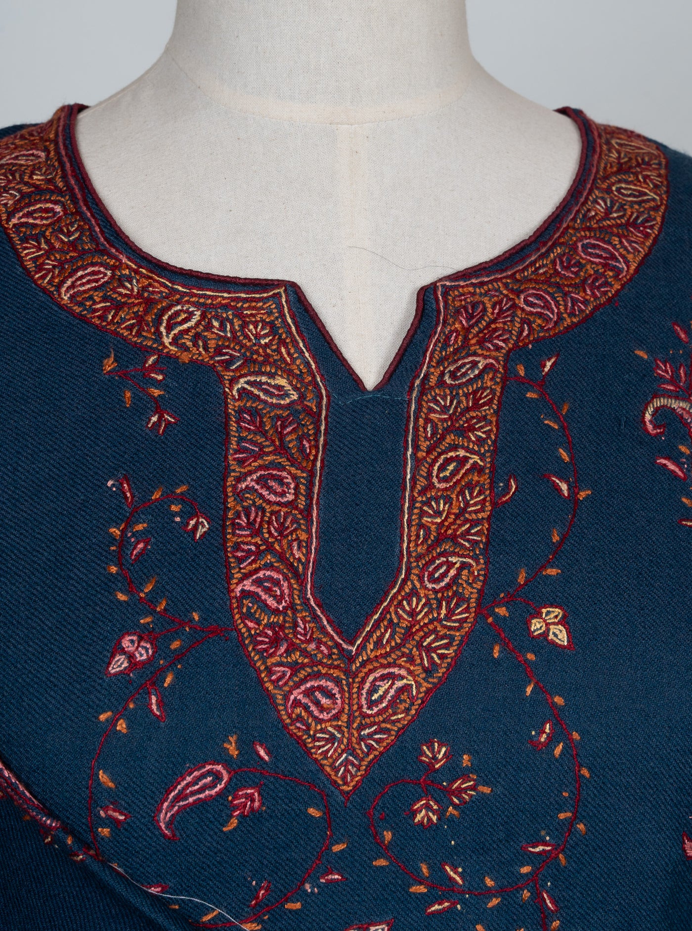 Midnight Scroll Sozni Hand Embroidered Pheran