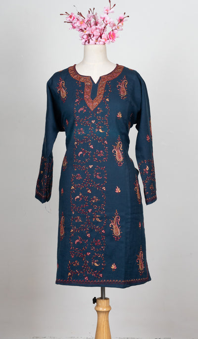 Midnight Scroll Sozni Hand Embroidered Pheran