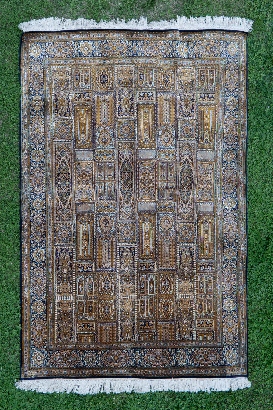 6ft x 4ft Panel Heritage: Hand Knotted Mulberry silk on silk Kashmiri Carpet