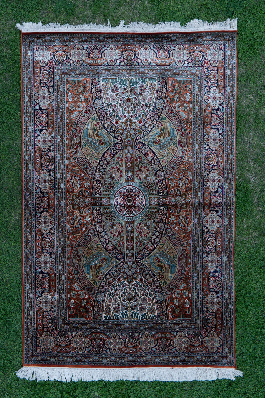 6ft x 4ft: Heritage Oval Symphony: Hand Knotted Mulberry silk on silk Kashmiri Carpet