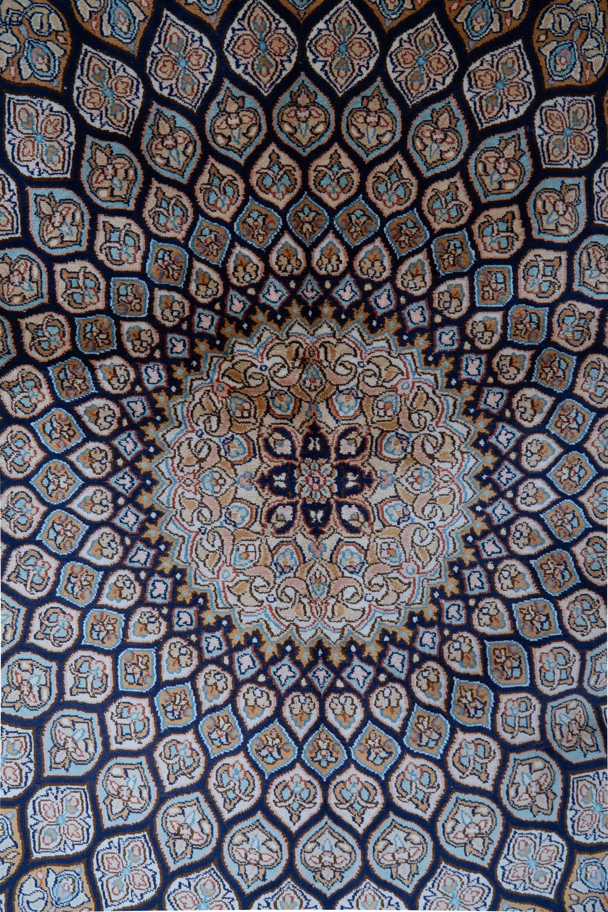 5ft x 3ft: Ivory Petal Radiance: Hand Knotted Mulberry silk on silk Kashmiri Carpet
