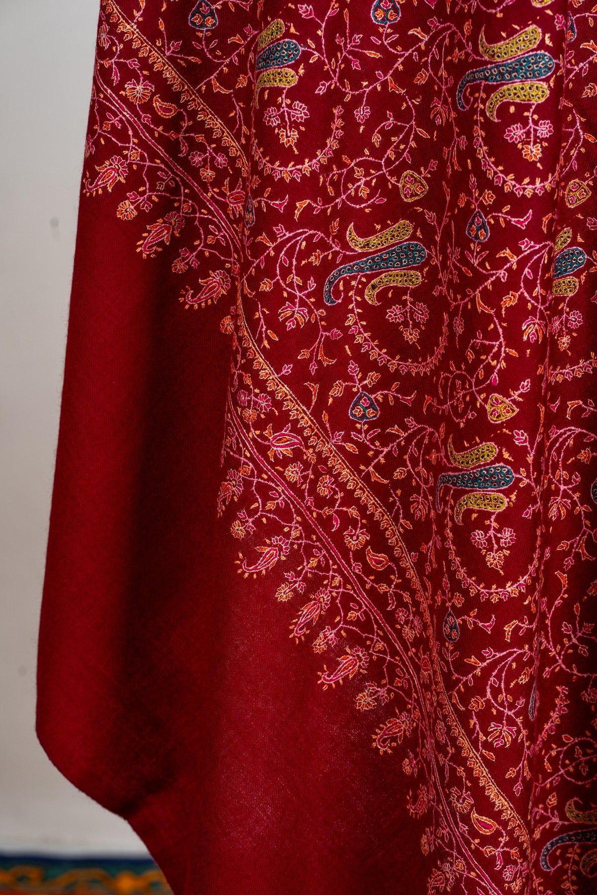 Laleh – Crimson Sozni Hand-Embroidered Pure Pashmina Shawl
