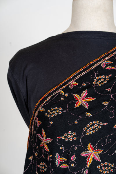 Noor-e-Zun – Hand Embroidered Sozni Pashmina Shawl