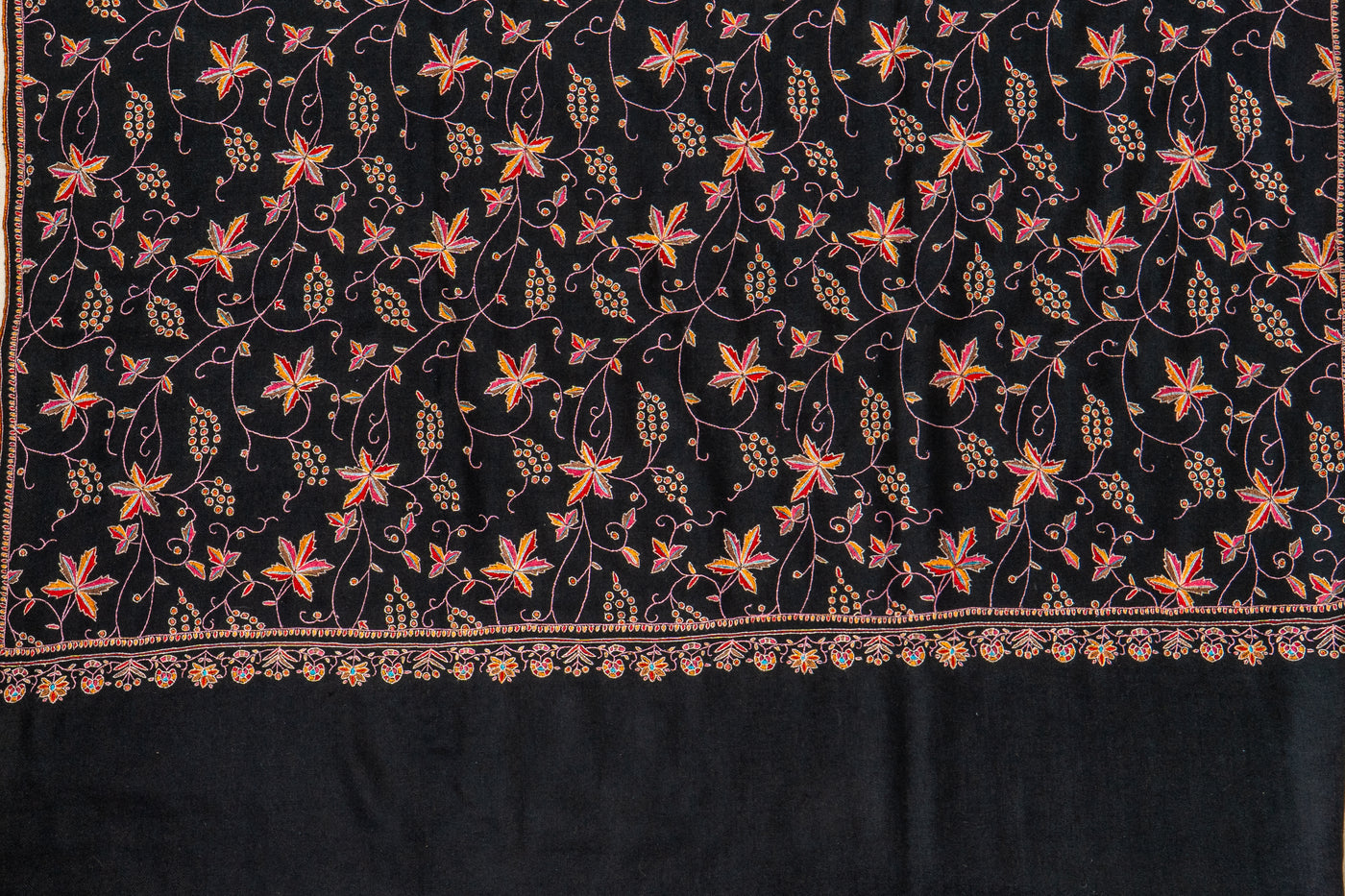 Noor-e-Zun – Hand Embroidered Sozni Pashmina Shawl
