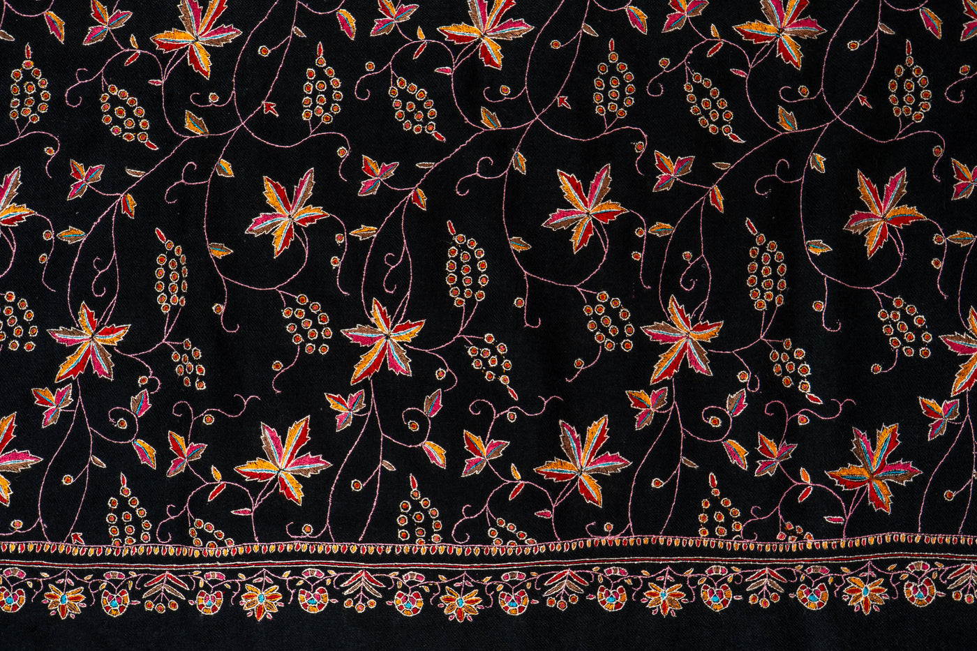 Noor-e-Zun – Hand Embroidered Sozni Pashmina Shawl