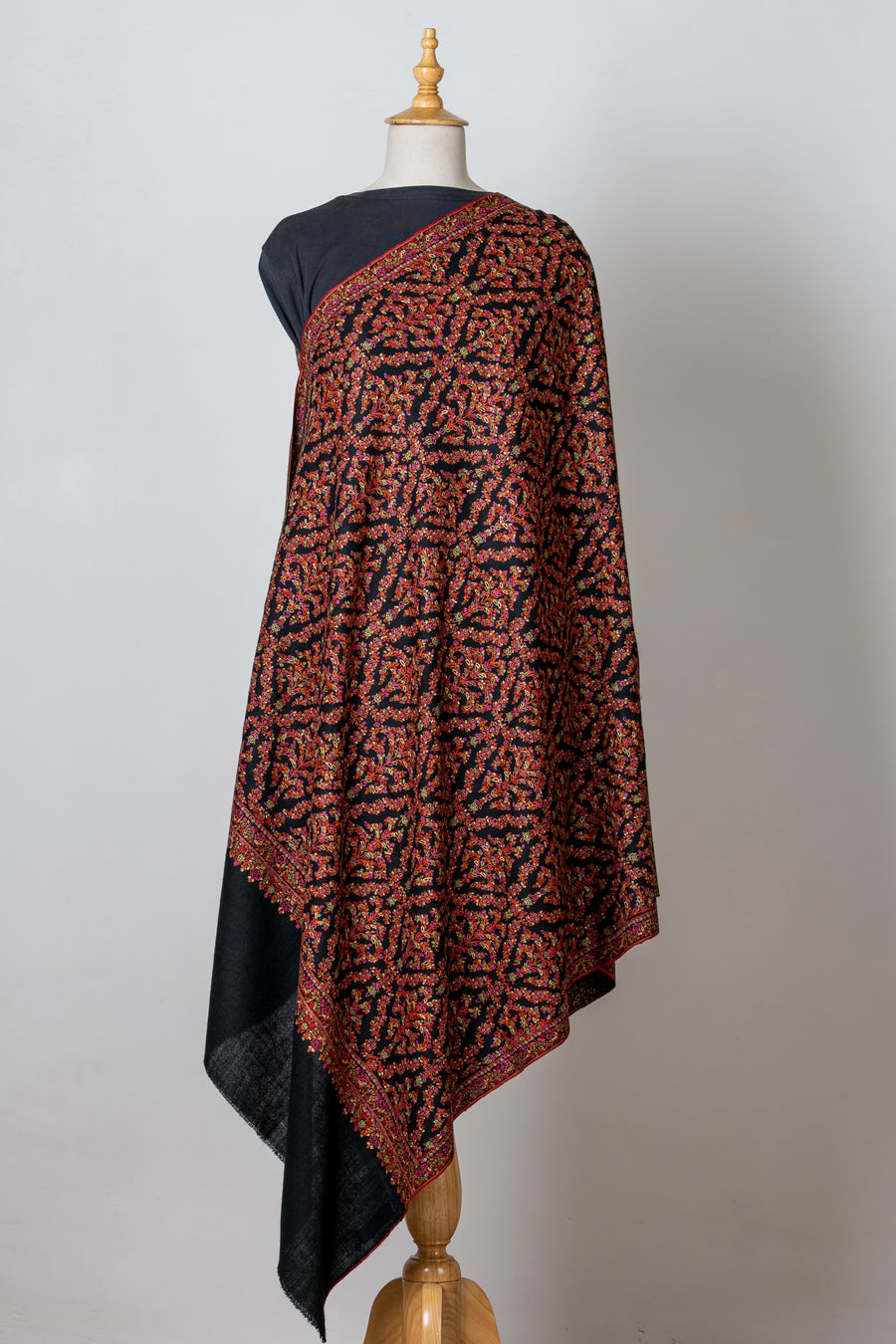 Shabnum-e-Gul – Crimson Sozni Hand-Embroidered Pashmina Shawl