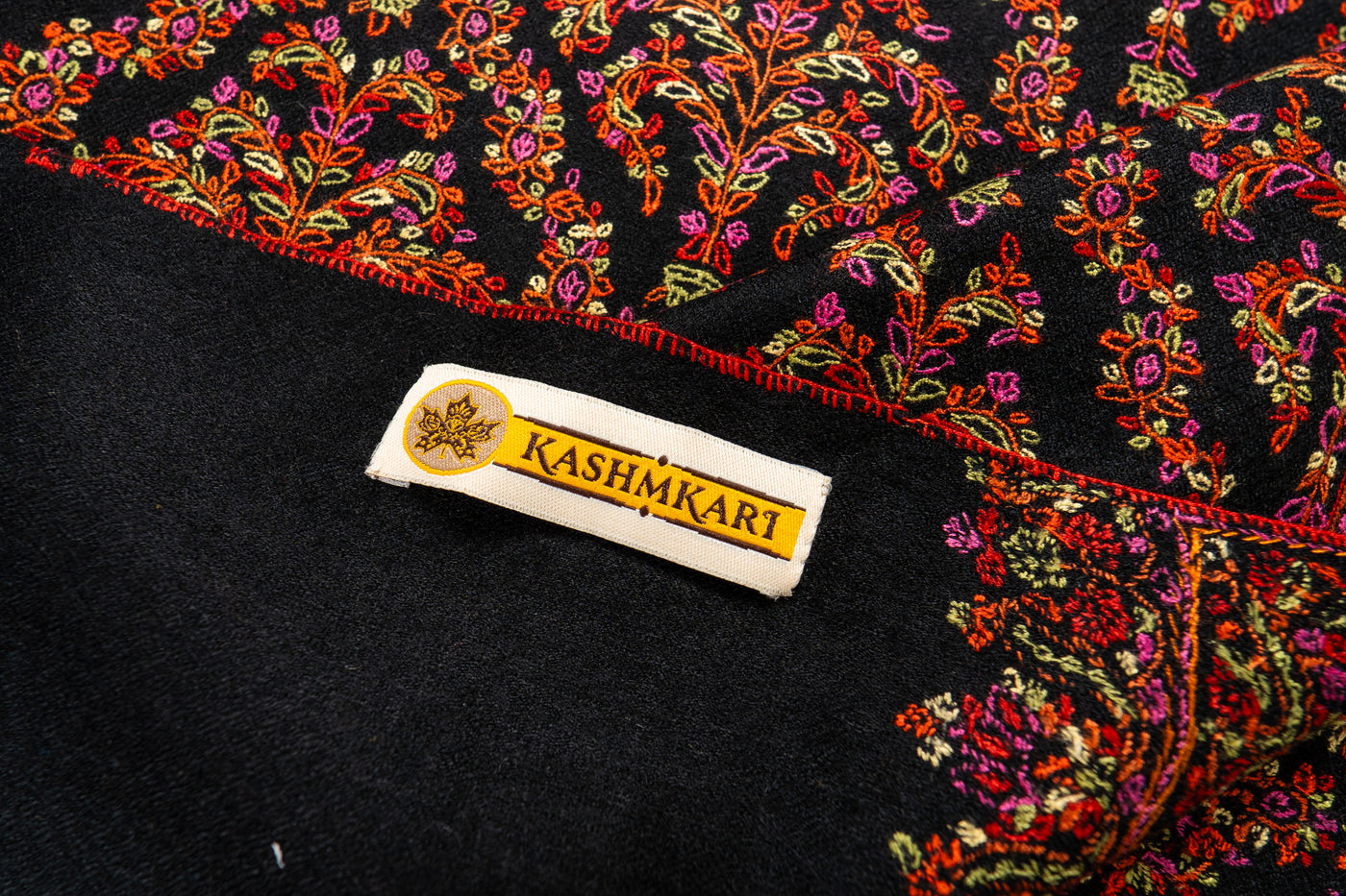 Shabnum-e-Gul – Crimson Sozni Hand-Embroidered Pashmina Shawl