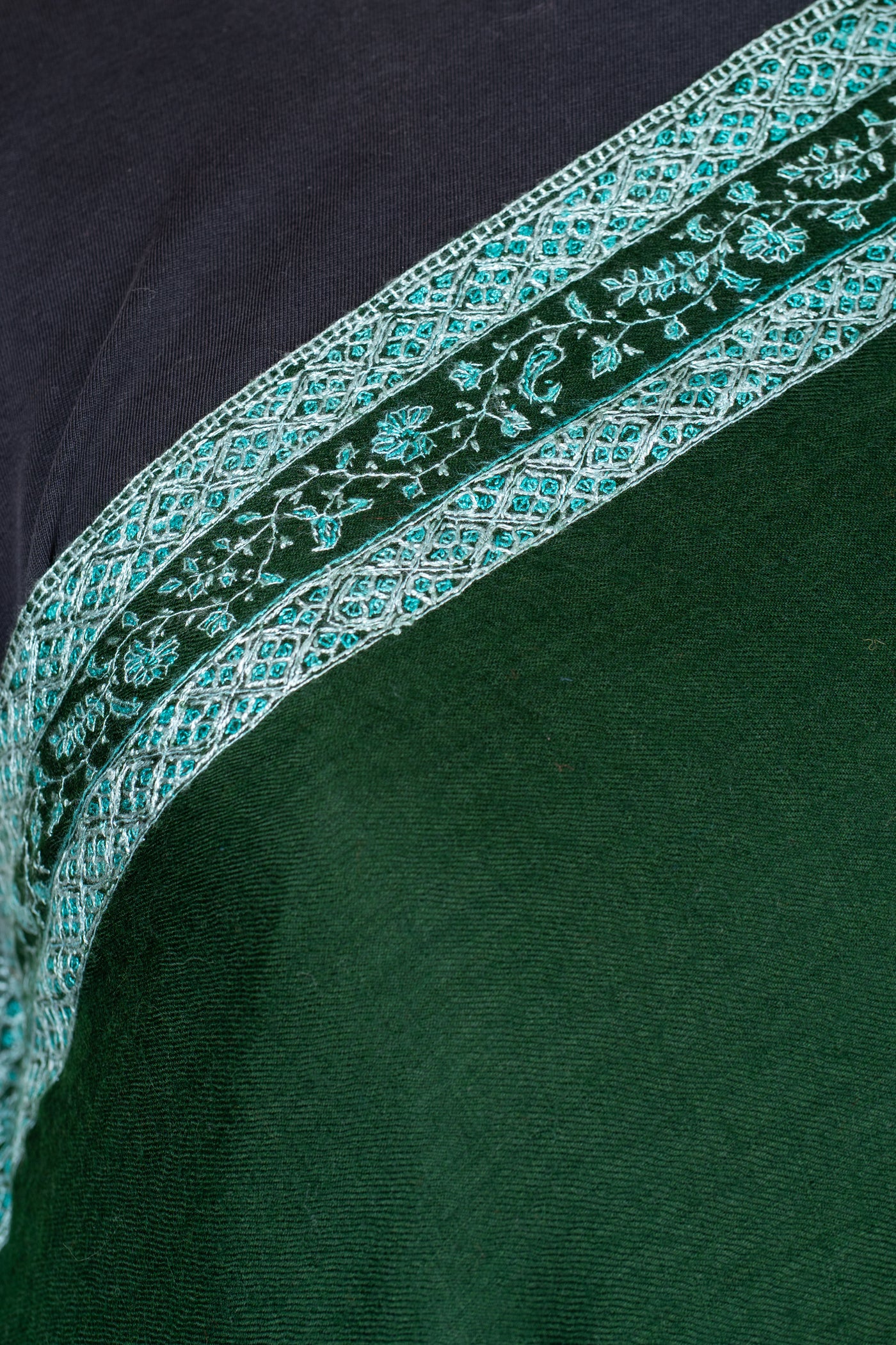 Sheen Sabz: Hand-Embroidered Sozni Shawl in Emerald Merino Wool