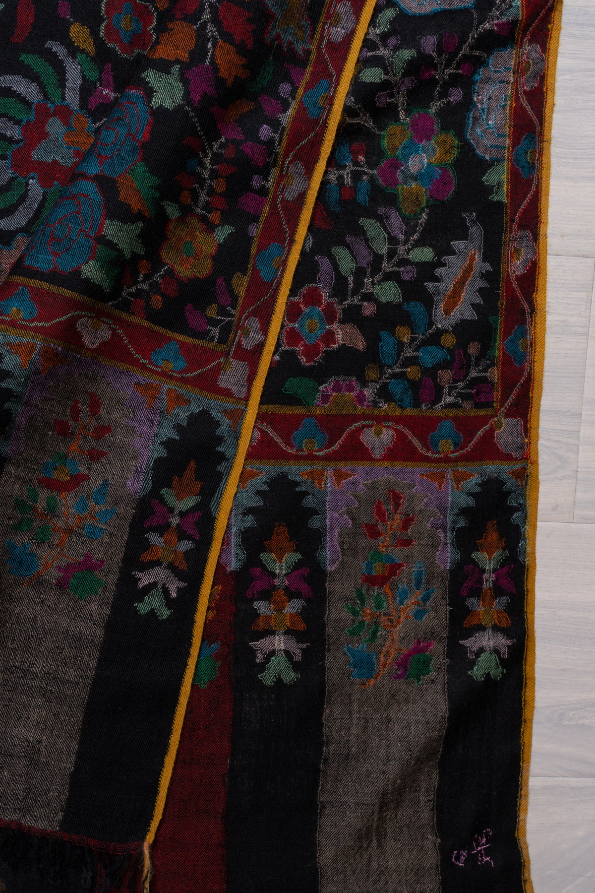 Hand Woven Kani Pure Pashmina Shawl