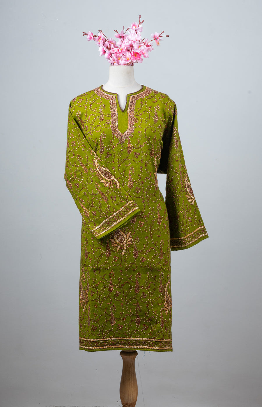 Verdant Vine Sozni Hand Embroidered Fine Merino Wool Pheran