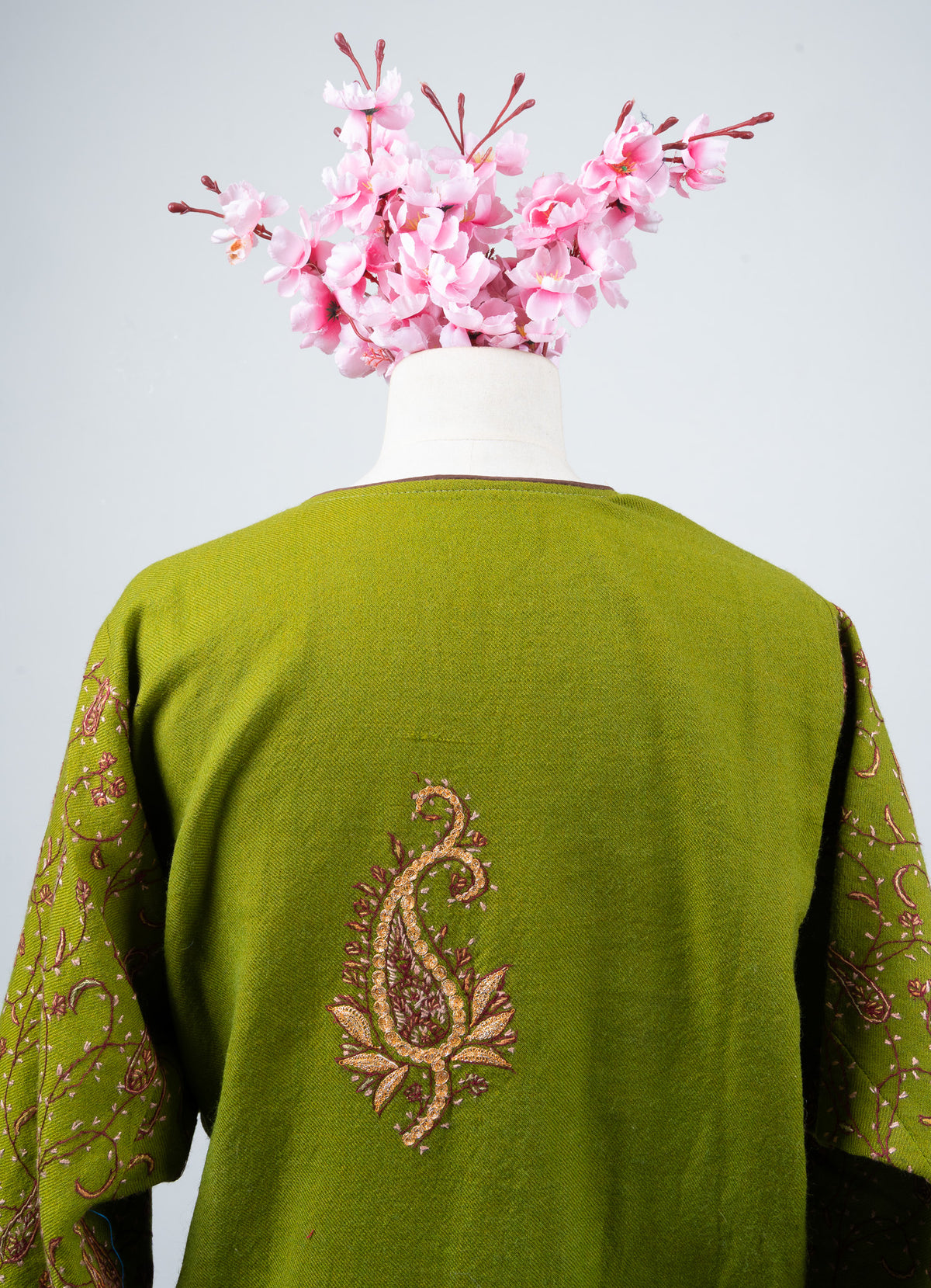 Verdant Vine Sozni Hand Embroidered Fine Merino Wool Pheran