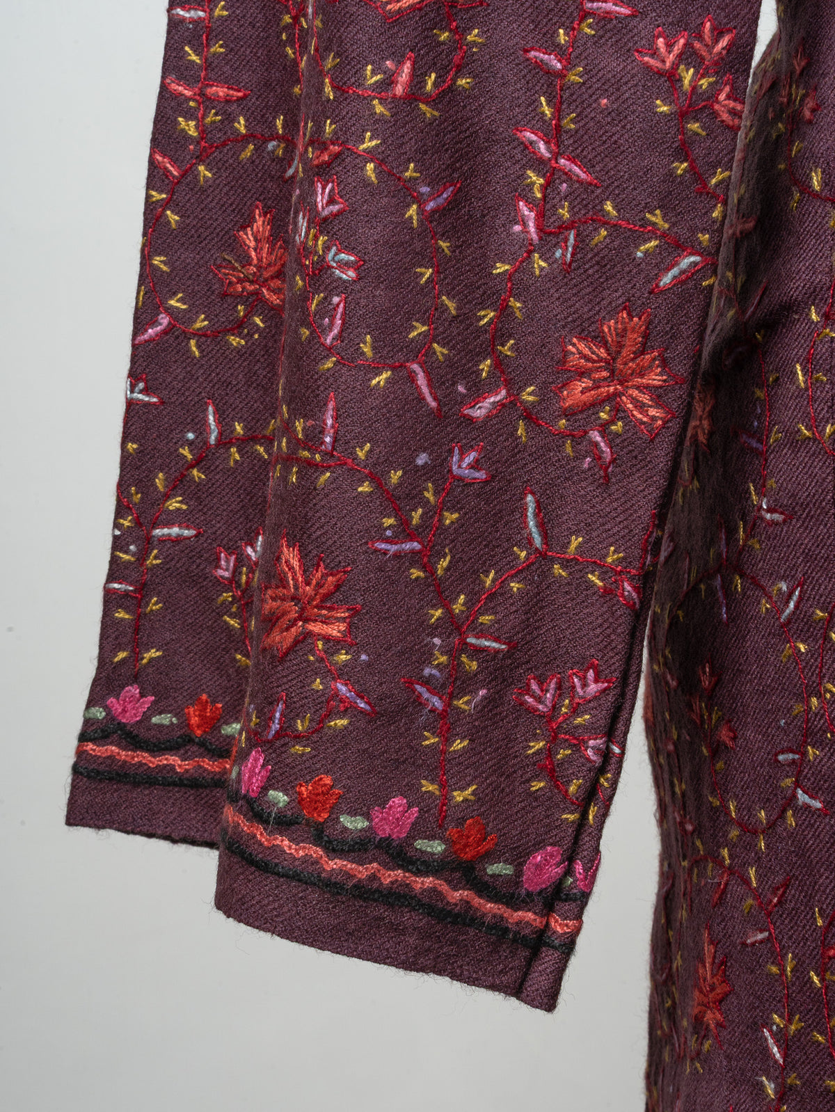 Noor Garden Sozni Hand Embroidered Fine Merino Wool Pheran