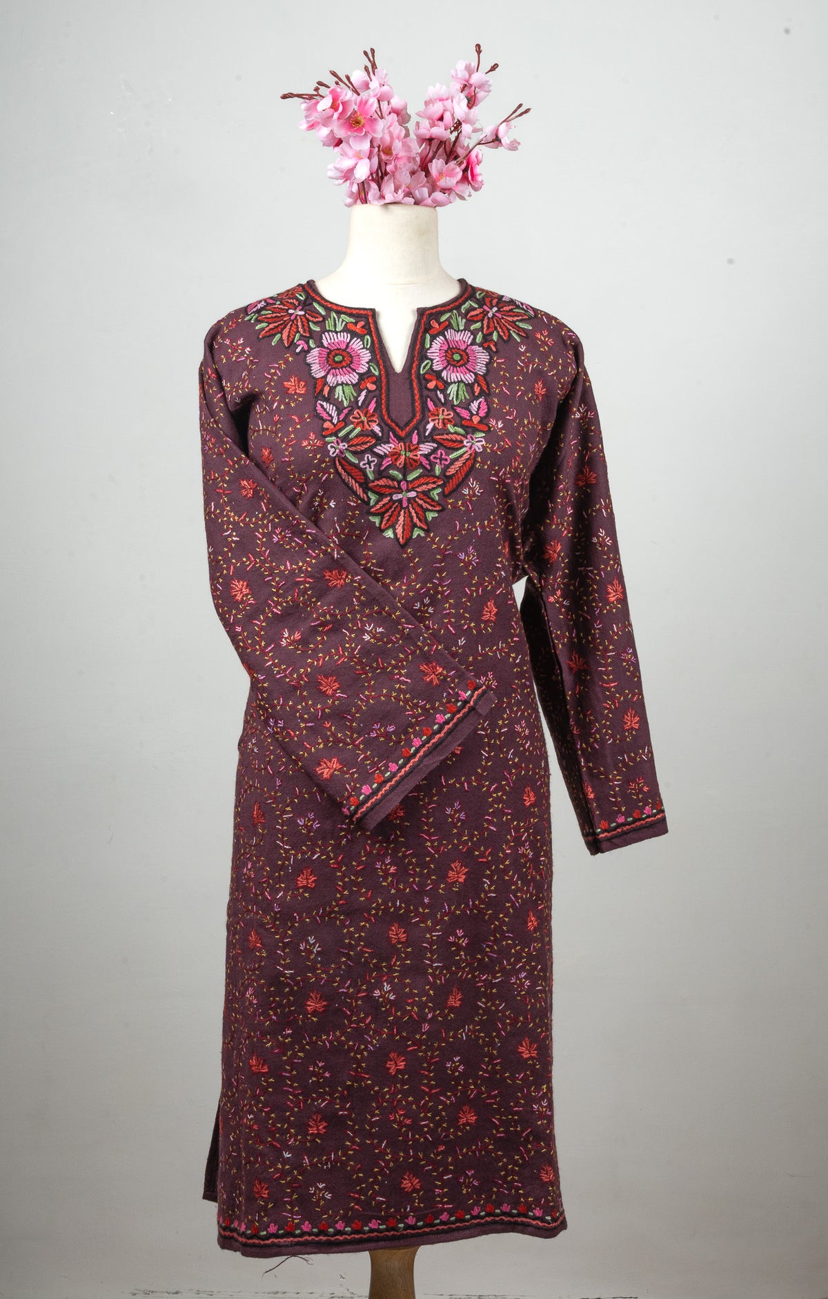 Noor Garden Sozni Hand Embroidered Fine Merino Wool Pheran