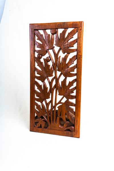 Carved Maple Leaf Wall Décor