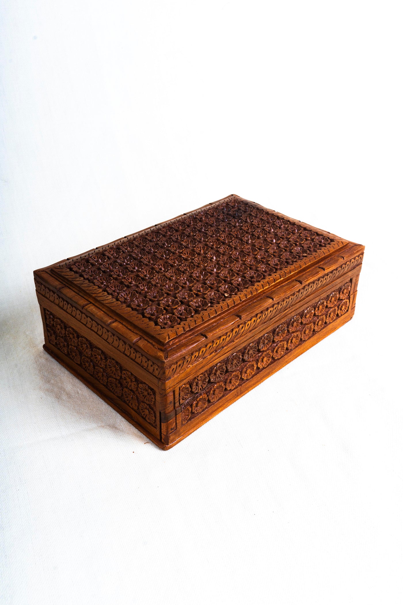 Exquisite Kashmiri Hand-Carved Walnut Wood Jewelry Box