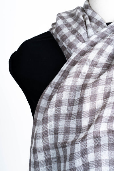 Timeless Elegance: Checked Merino Wool Scarf in Classic Taupe