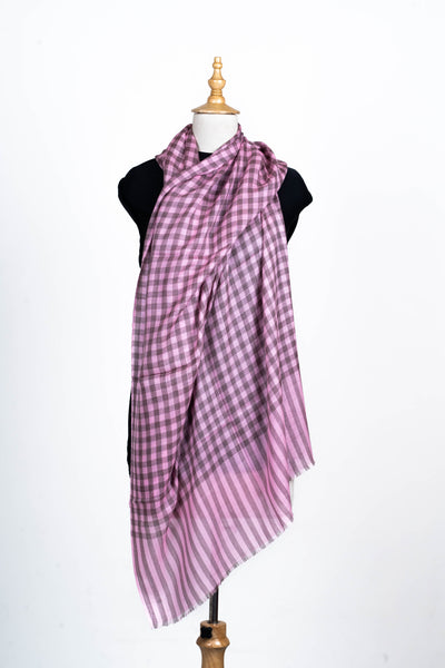 Dusky Blossom: Checked Merino Wool Scarf in Mauve and Lavender