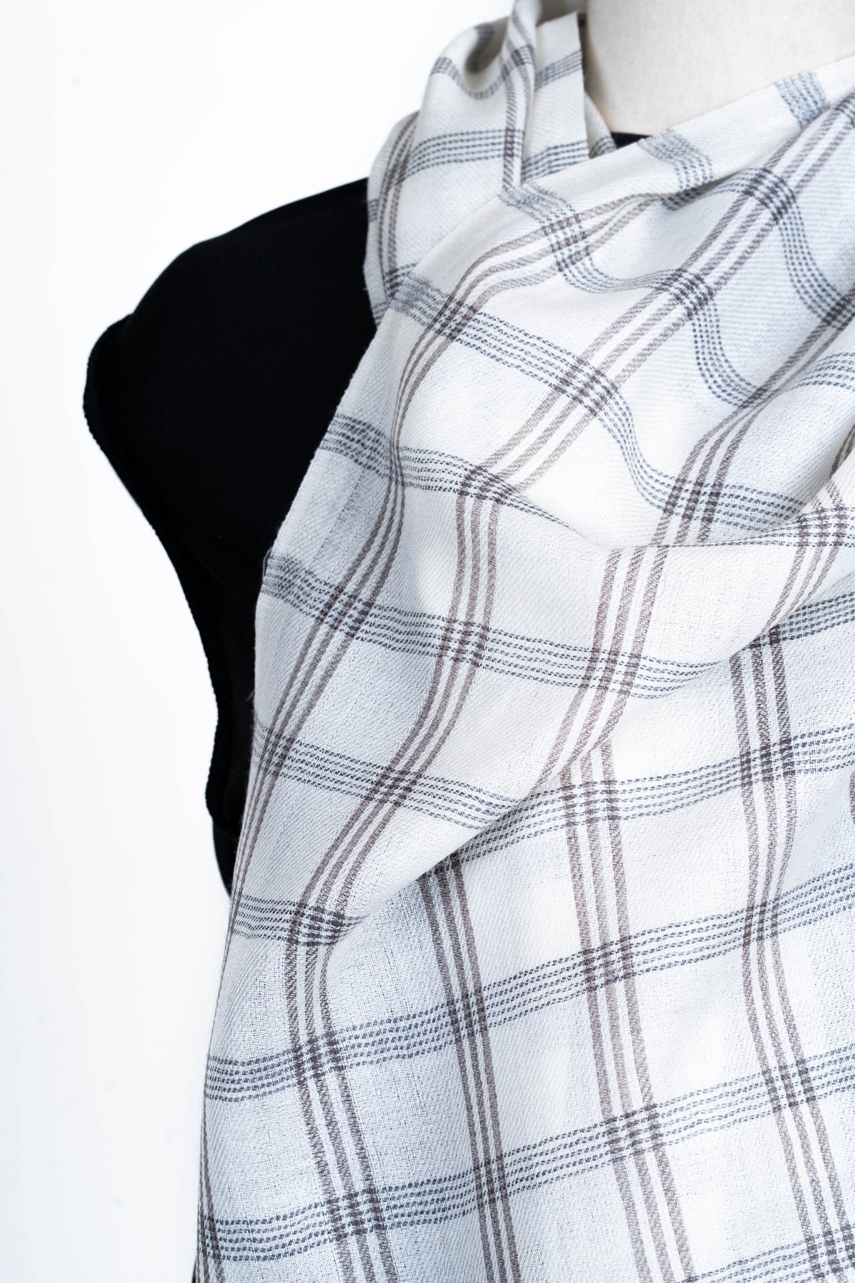 Ethereal Whites: Checked Merino Wool Stole with Subtle Beige Accents