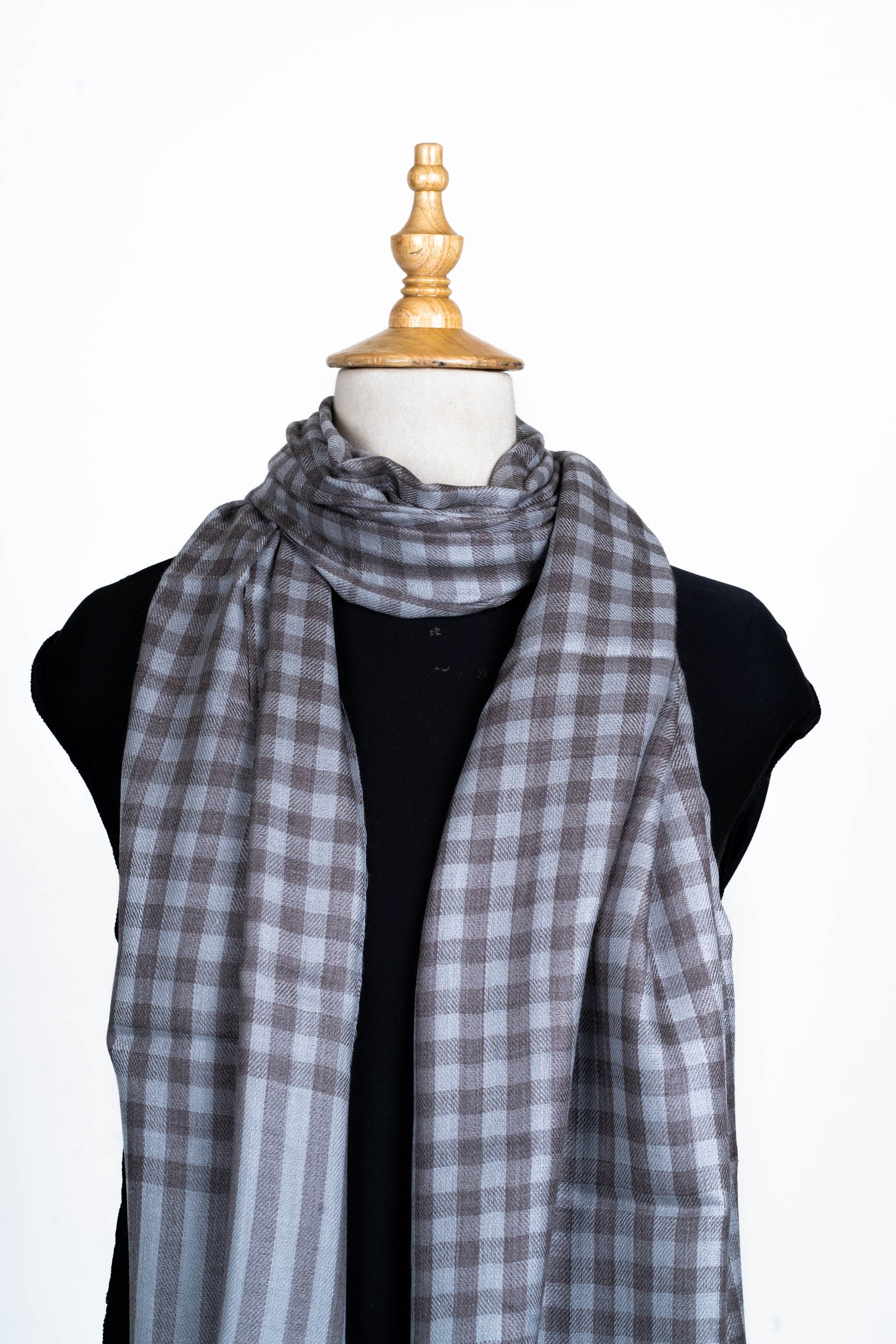 Midnight Blues: Checked Merino Wool Scarf with Steel Gray Undertones