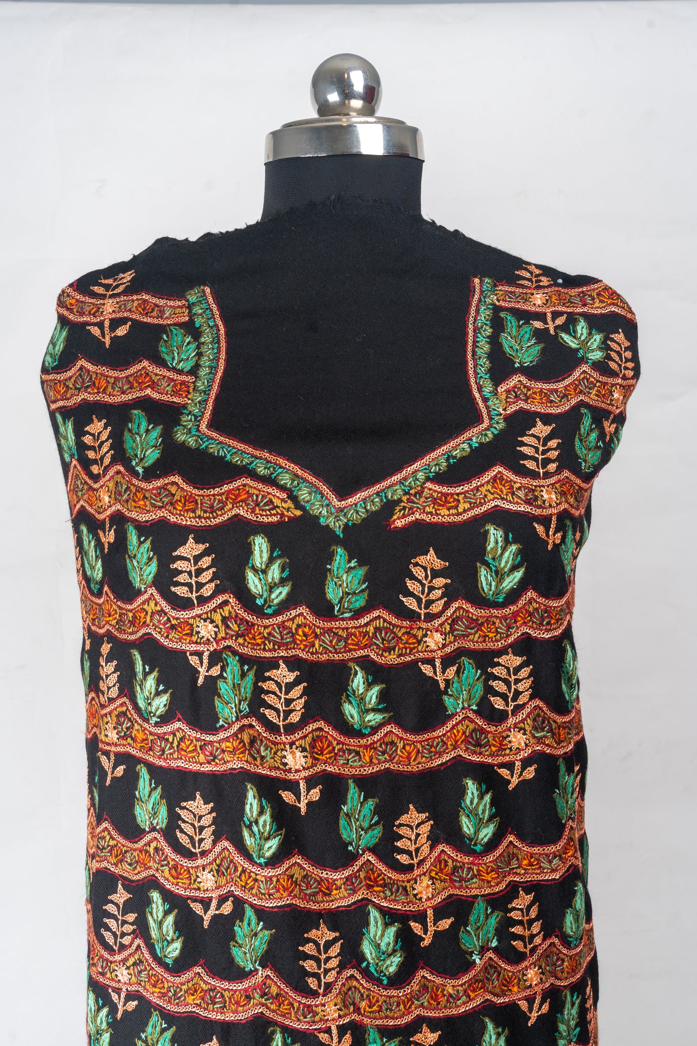 Shafak-e-Tilla: Kashmiri Hand Embroidered suit with combination of Sozni and Hand-Tilla Embroidery