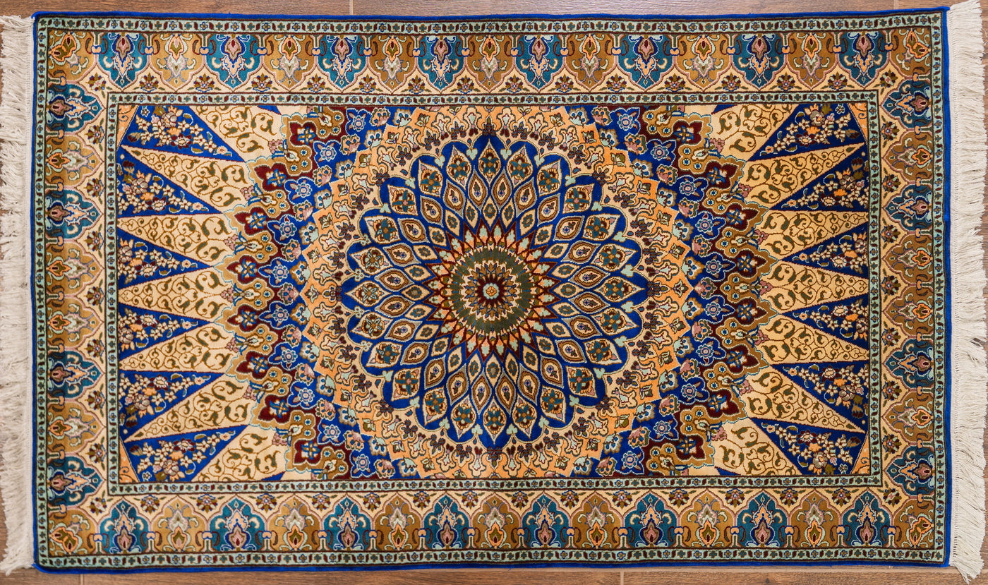 Sunburst Medallion Carpet - Hand Knotted Pure Silk Kashmiri Carpet (3ft * 5ft)