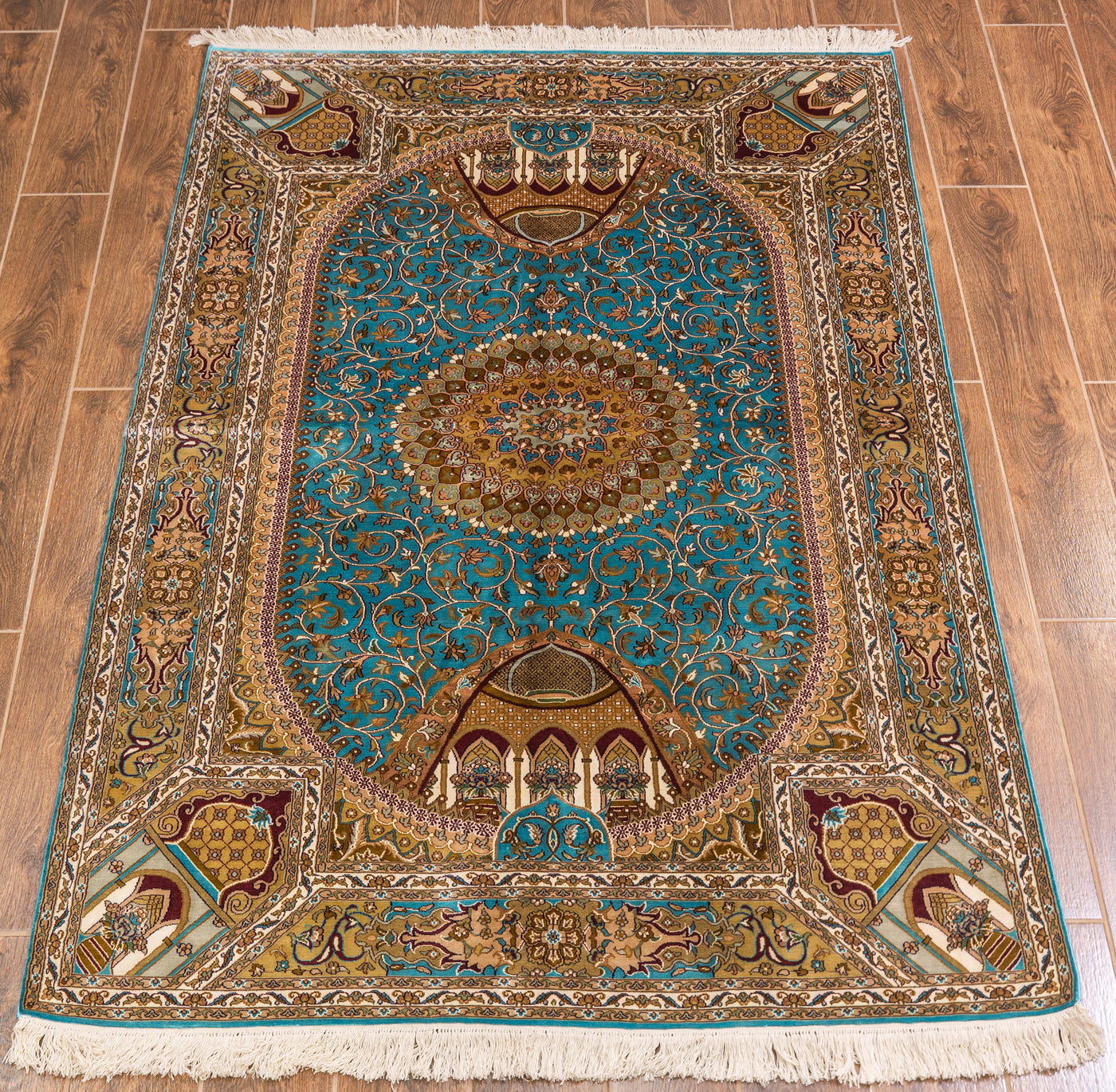 Turquoise Medallion Carpet - Hand Knotted Pure Silk Kashmiri Carpet (4ft * 6ft)